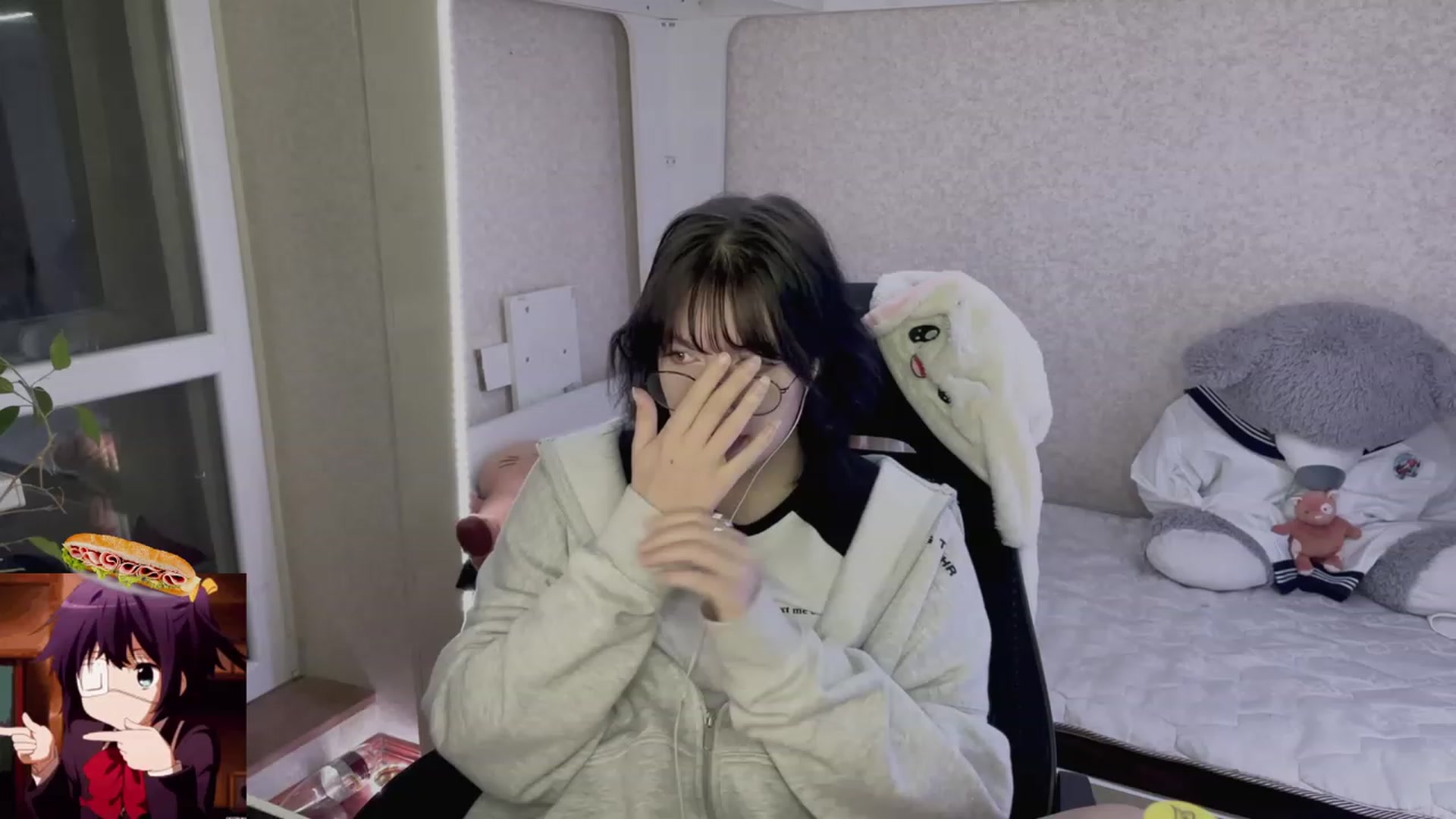 Gallery image thumbnail from Licorice_Alia's myfreecams stream on, 05/07/2023, 24:02 image 14 of 20