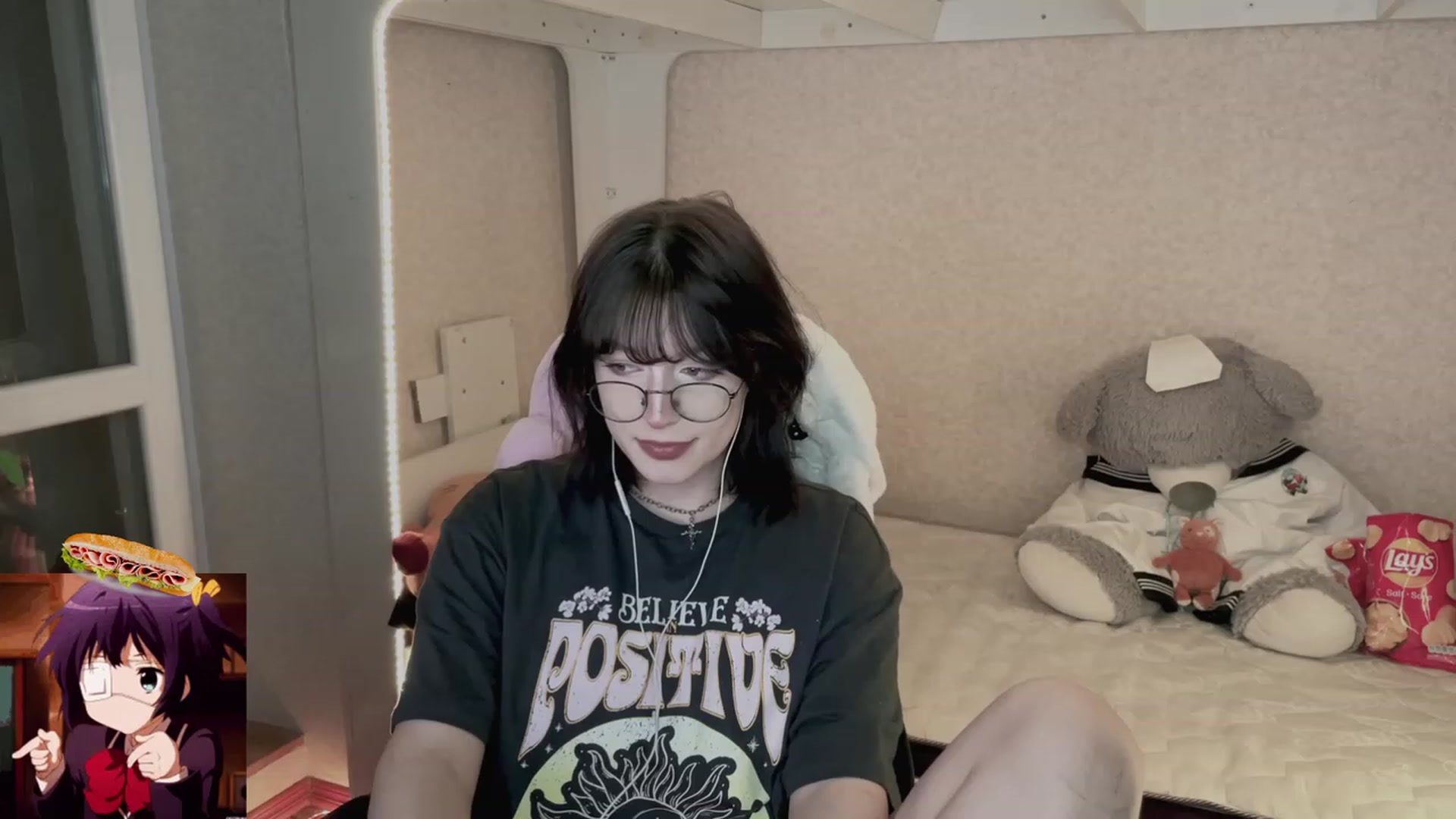 Gallery image thumbnail from Licorice_Alia's myfreecams stream on, 05/11/2023, 24:27 image 19 of 20