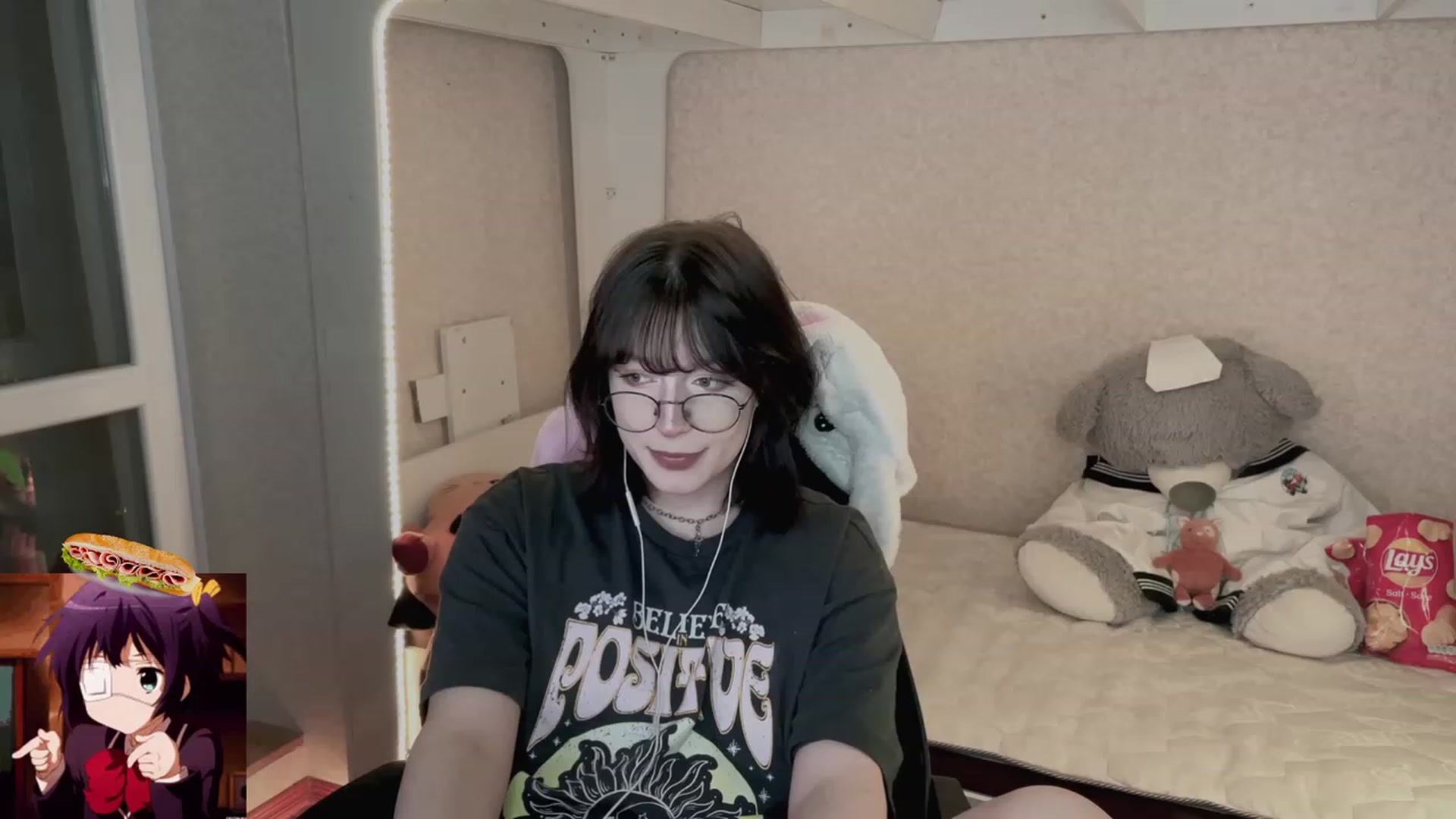 Gallery image thumbnail from Licorice_Alia's myfreecams stream on, 05/11/2023, 24:27 image 14 of 20