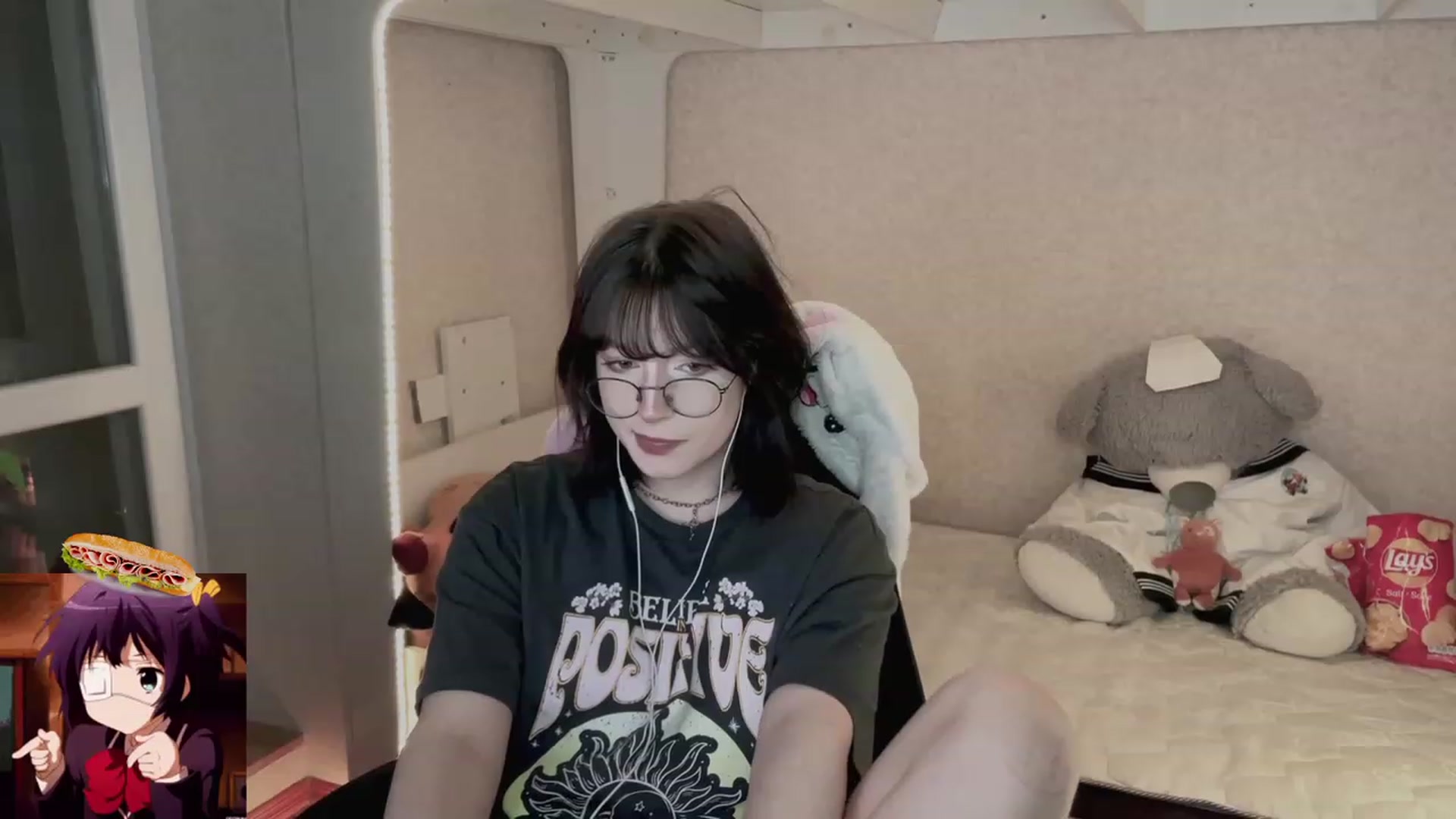 Gallery image thumbnail from Licorice_Alia's myfreecams stream on, 05/11/2023, 24:27 image 5 of 20