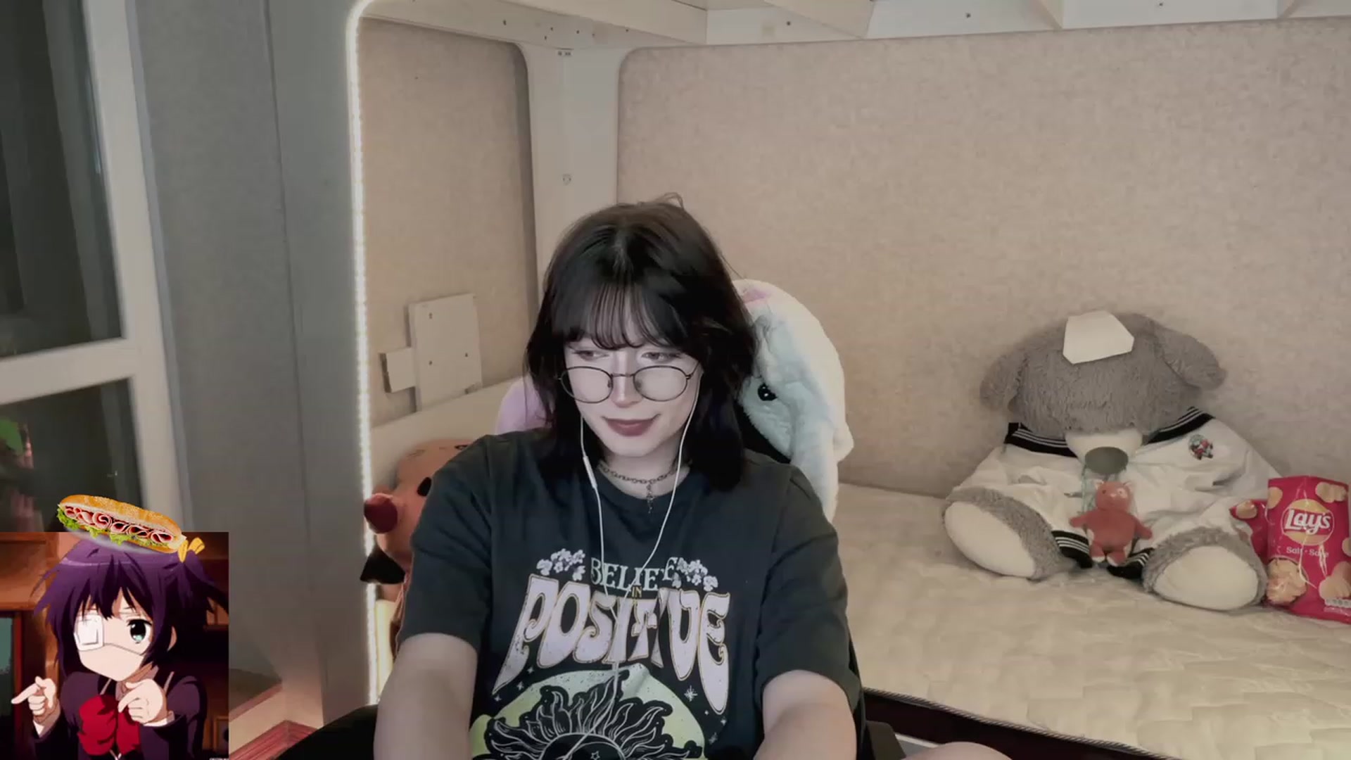 Gallery image thumbnail from Licorice_Alia's myfreecams stream on, 05/11/2023, 24:27 image 15 of 20