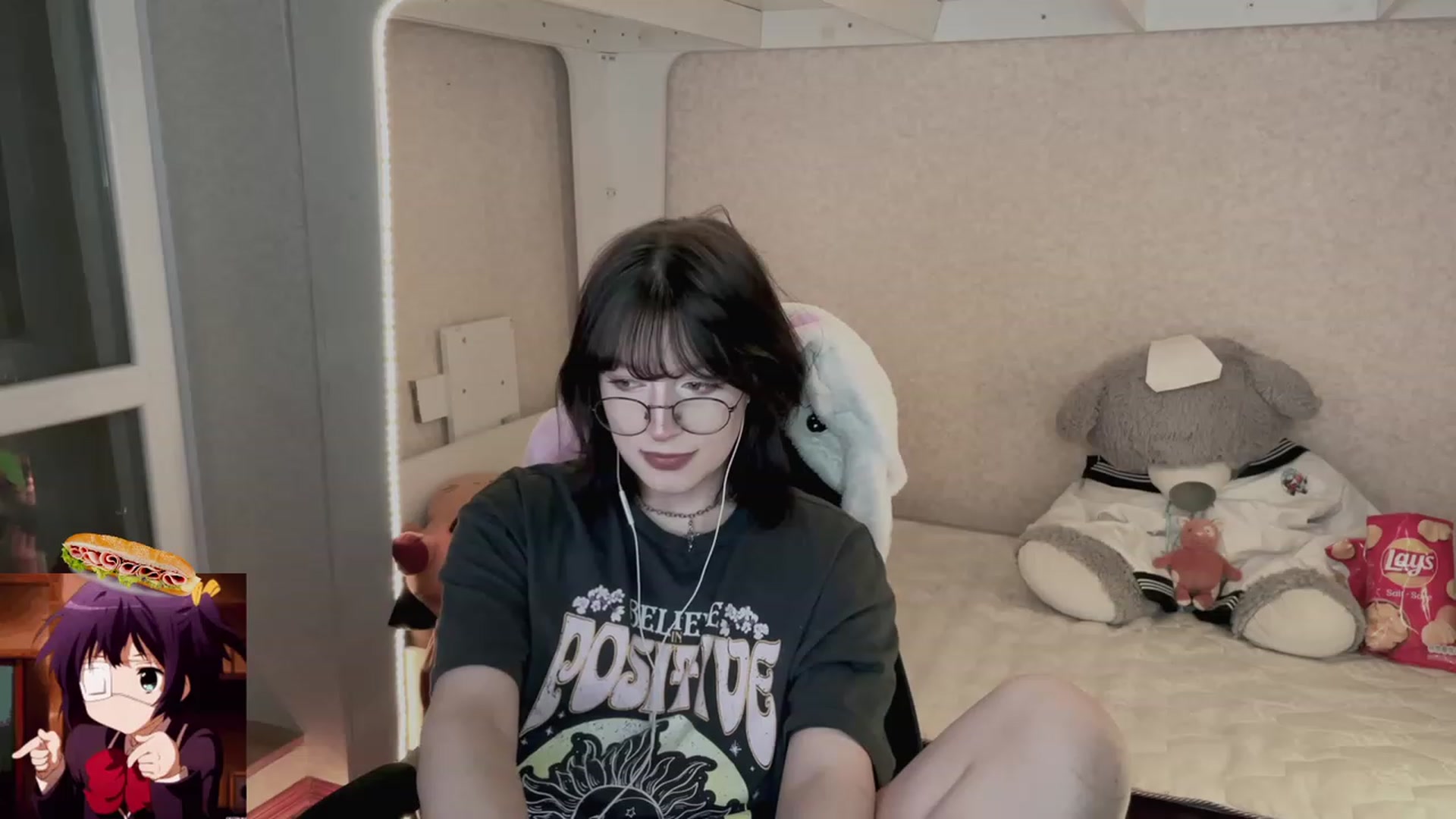 Gallery image thumbnail from Licorice_Alia's myfreecams stream on, 05/11/2023, 24:27 image 10 of 20