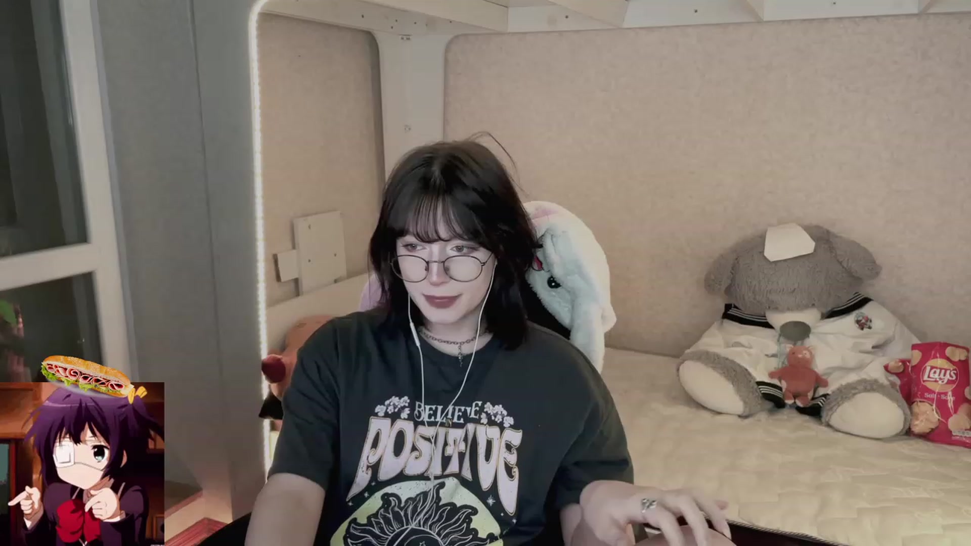 Gallery image thumbnail from Licorice_Alia's myfreecams stream on, 05/11/2023, 24:27 image 3 of 20