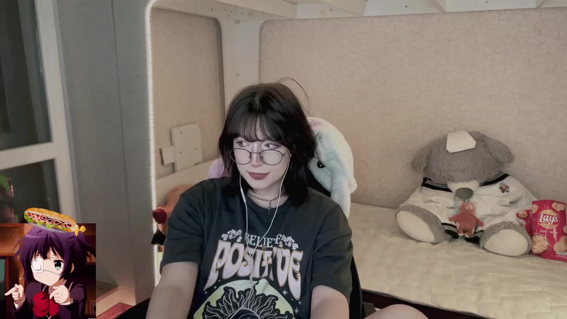 Gallery image thumbnail from Licorice_Alia's myfreecams stream on, 05/11/2023, 24:27 image 1 of 20