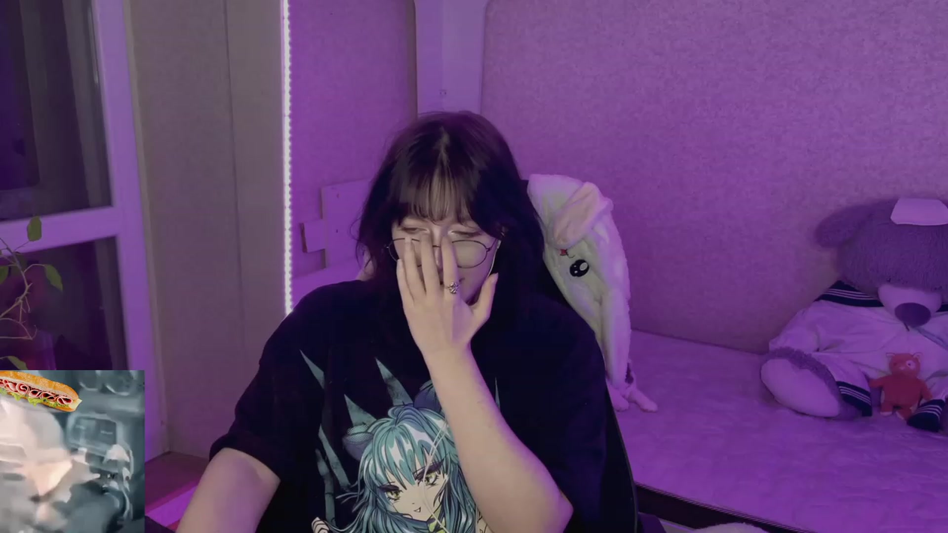 Gallery image thumbnail from Licorice_Alia's myfreecams stream on, 05/14/2023, 01:09 image 17 of 20