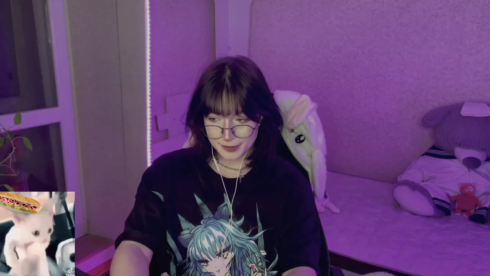 Gallery image thumbnail from Licorice_Alia's myfreecams stream on, 05/14/2023, 01:09 image 20 of 20