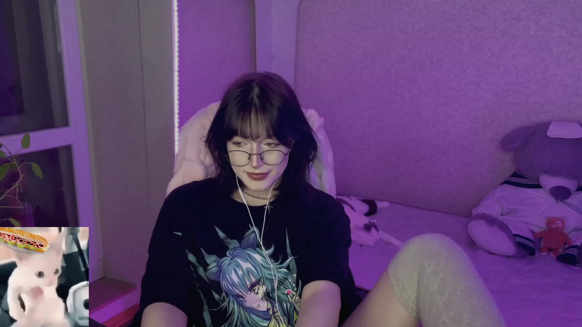 Gallery image thumbnail from Licorice_Alia's myfreecams stream on, 05/14/2023, 01:09 image 2 of 20