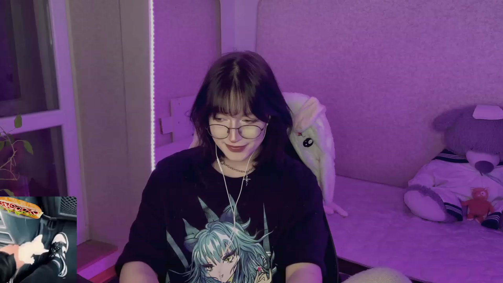 Gallery image thumbnail from Licorice_Alia's myfreecams stream on, 05/14/2023, 01:09 image 12 of 20