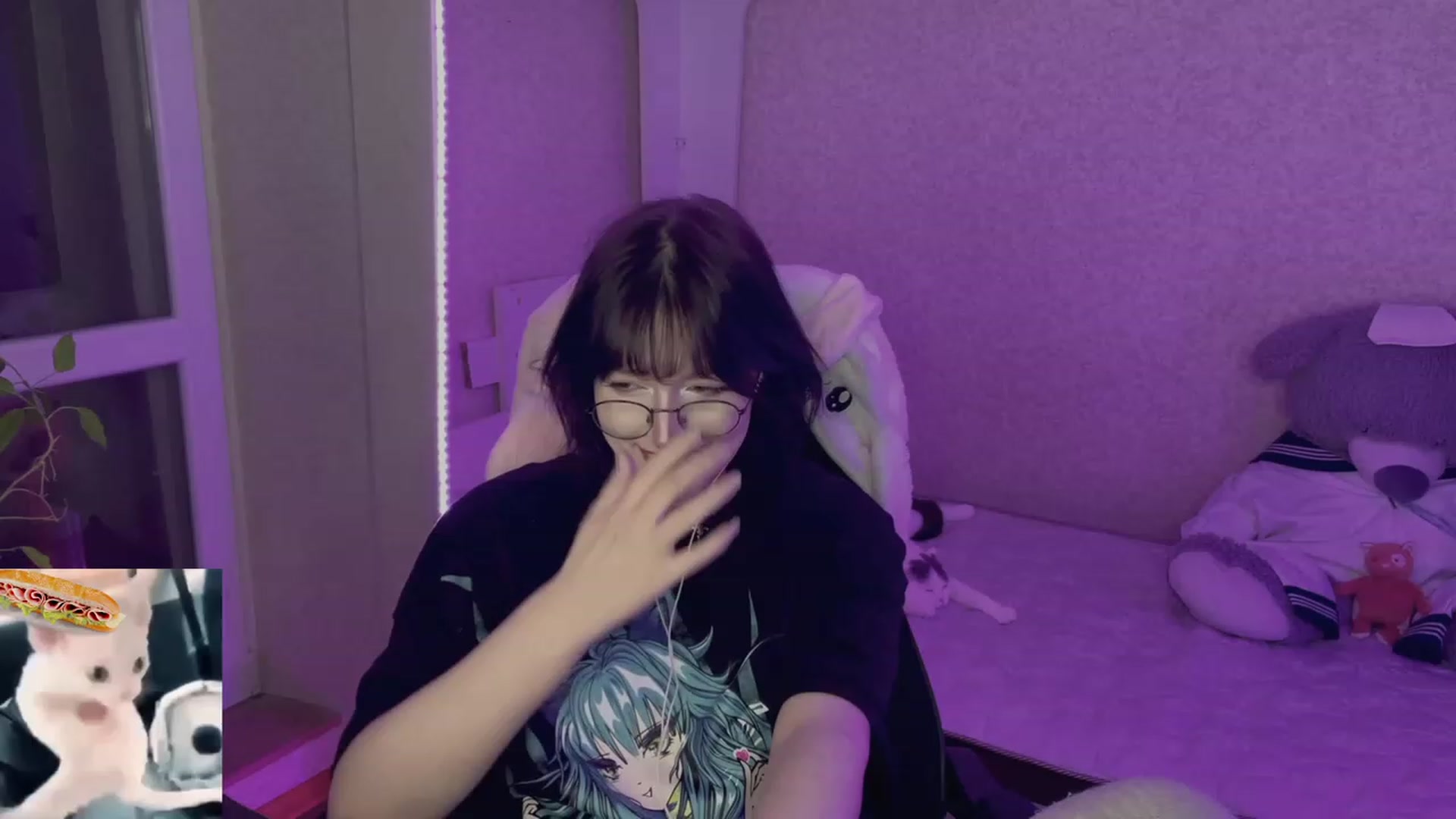 Gallery image thumbnail from Licorice_Alia's myfreecams stream on, 05/14/2023, 01:09 image 3 of 20