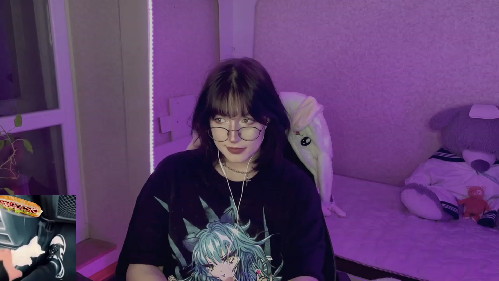 Gallery image thumbnail from Licorice_Alia's myfreecams stream on, 05/14/2023, 01:09 image 19 of 20