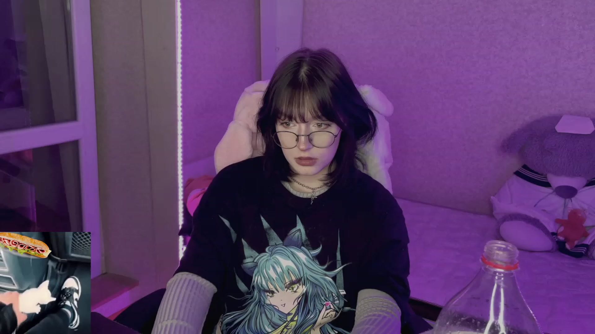 Gallery image thumbnail from Licorice_Alia's myfreecams stream on, 05/16/2023, 24:23 image 5 of 20