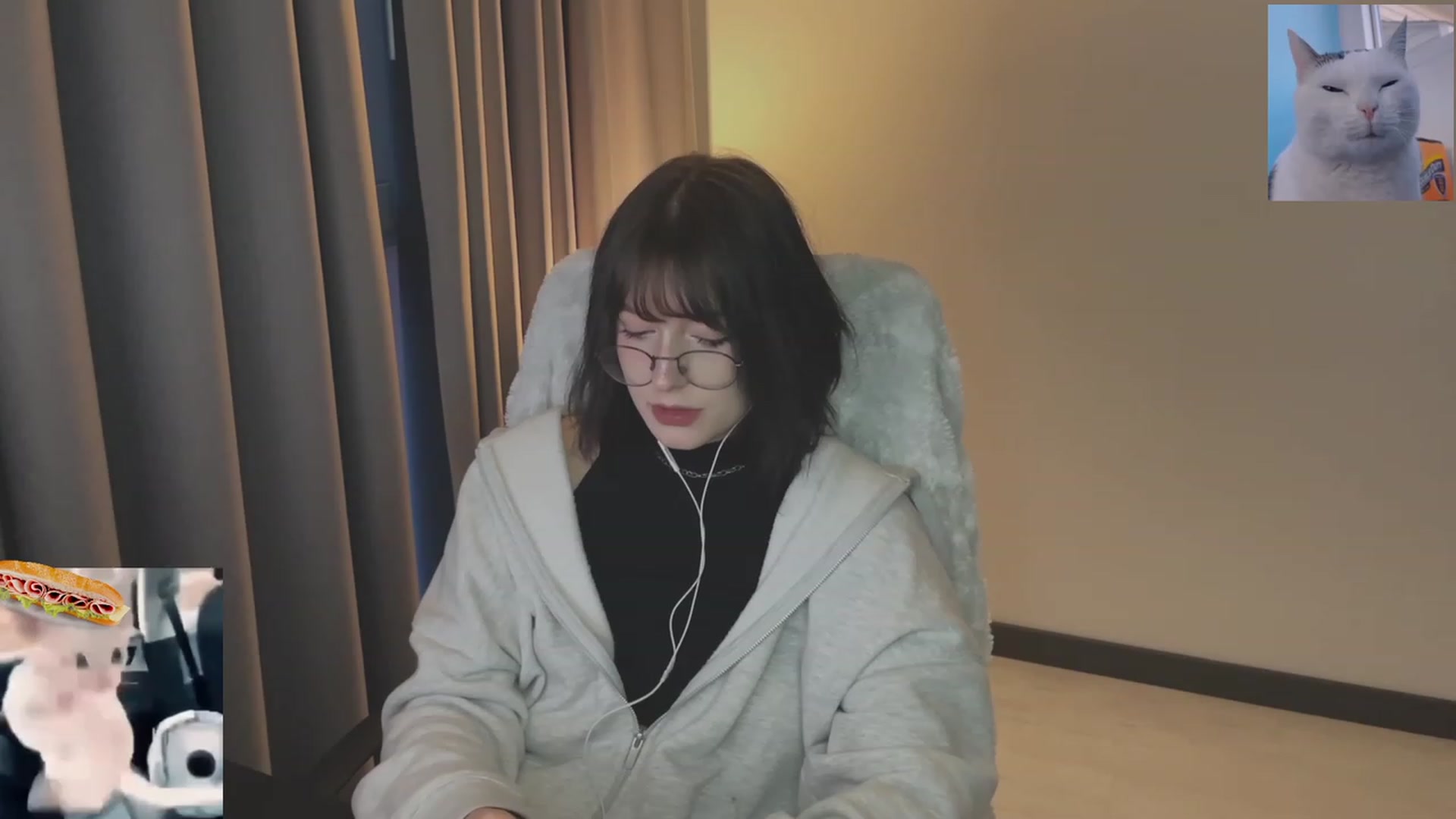 Gallery image thumbnail from Licorice_Alia's myfreecams stream on, 06/03/2023, 02:00 image 19 of 20