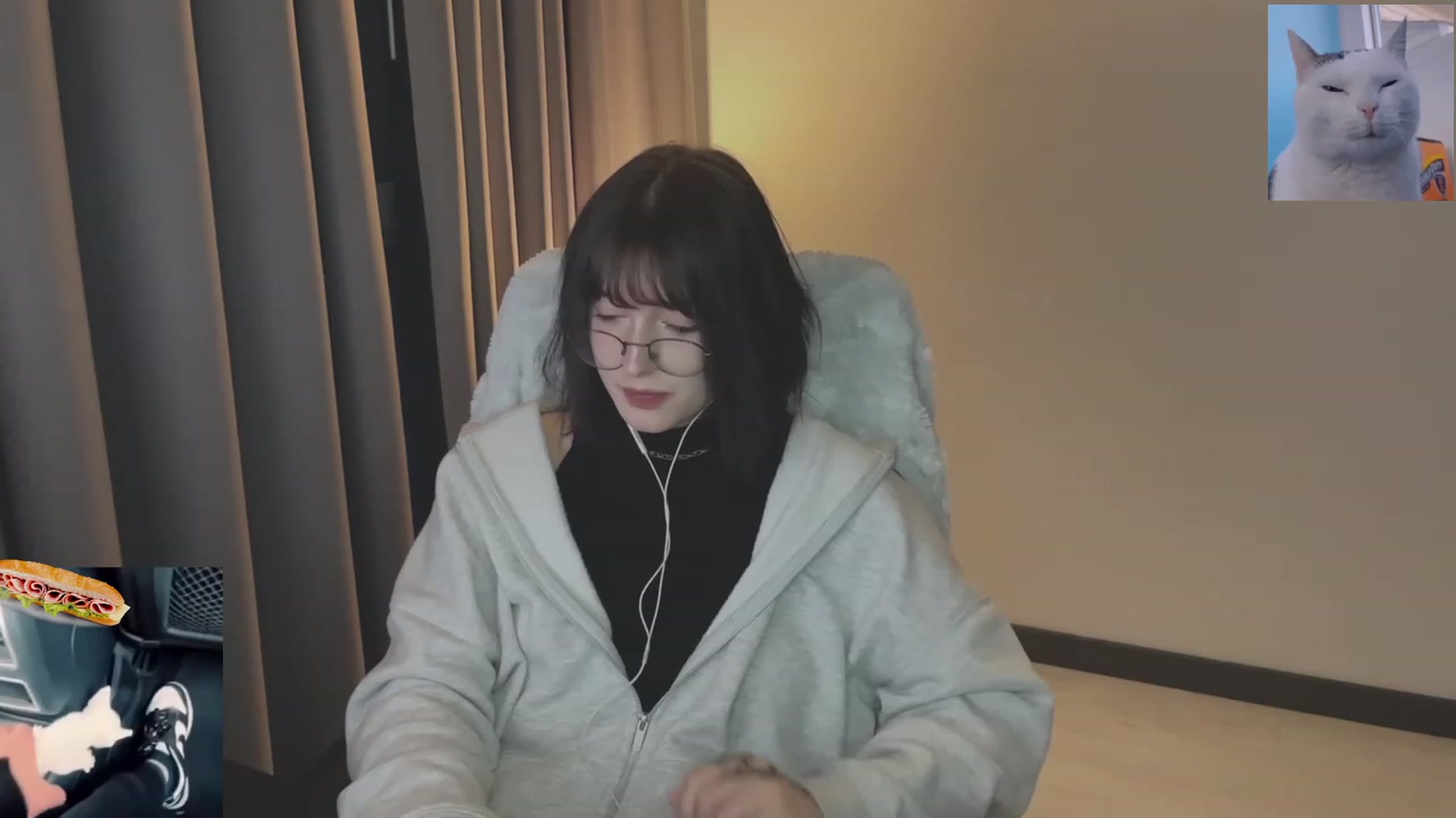 Gallery image thumbnail from Licorice_Alia's myfreecams stream on, 06/03/2023, 02:00 image 1 of 20
