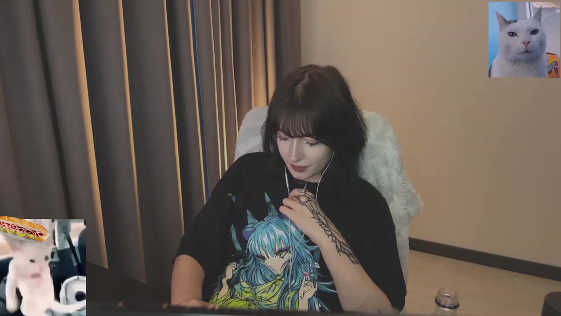 Gallery image thumbnail from Licorice_Alia's myfreecams stream on, 06/08/2023, 02:59 image 2 of 20