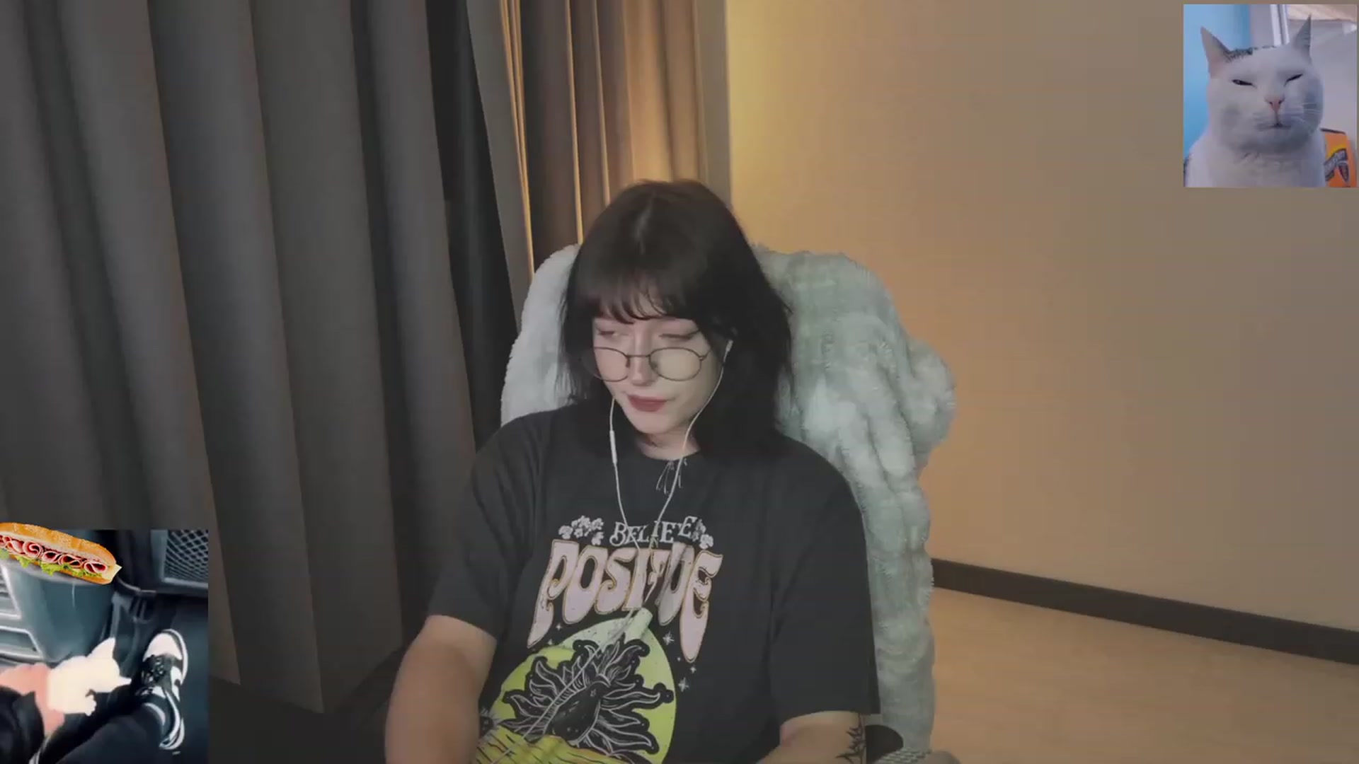 Gallery image thumbnail from Licorice_Alia's myfreecams stream on, 06/10/2023, 24:52 image 10 of 20