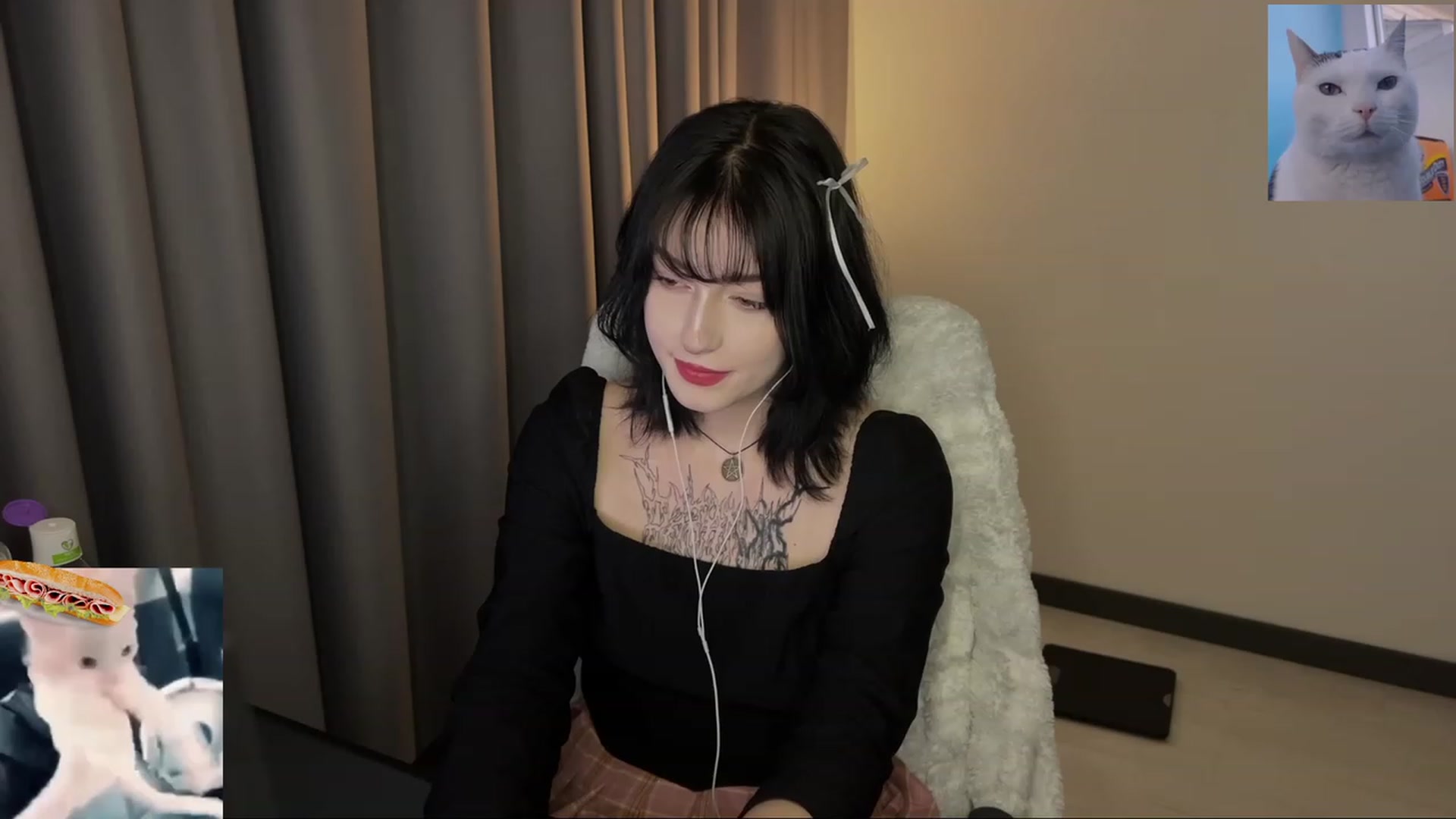 Gallery image thumbnail from Licorice_Alia's myfreecams stream on, 07/12/2023, 02:00 image 2 of 20