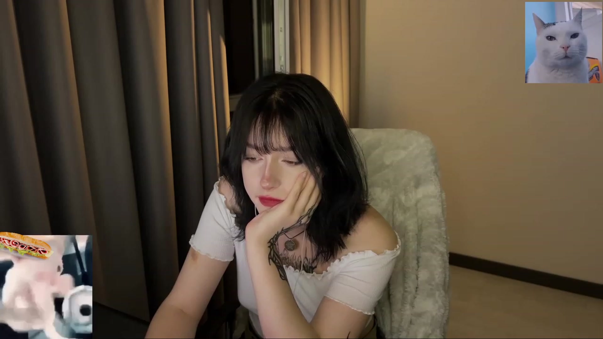 Gallery image thumbnail from Licorice_Alia's myfreecams stream on, 07/15/2023, 23:49 image 19 of 20