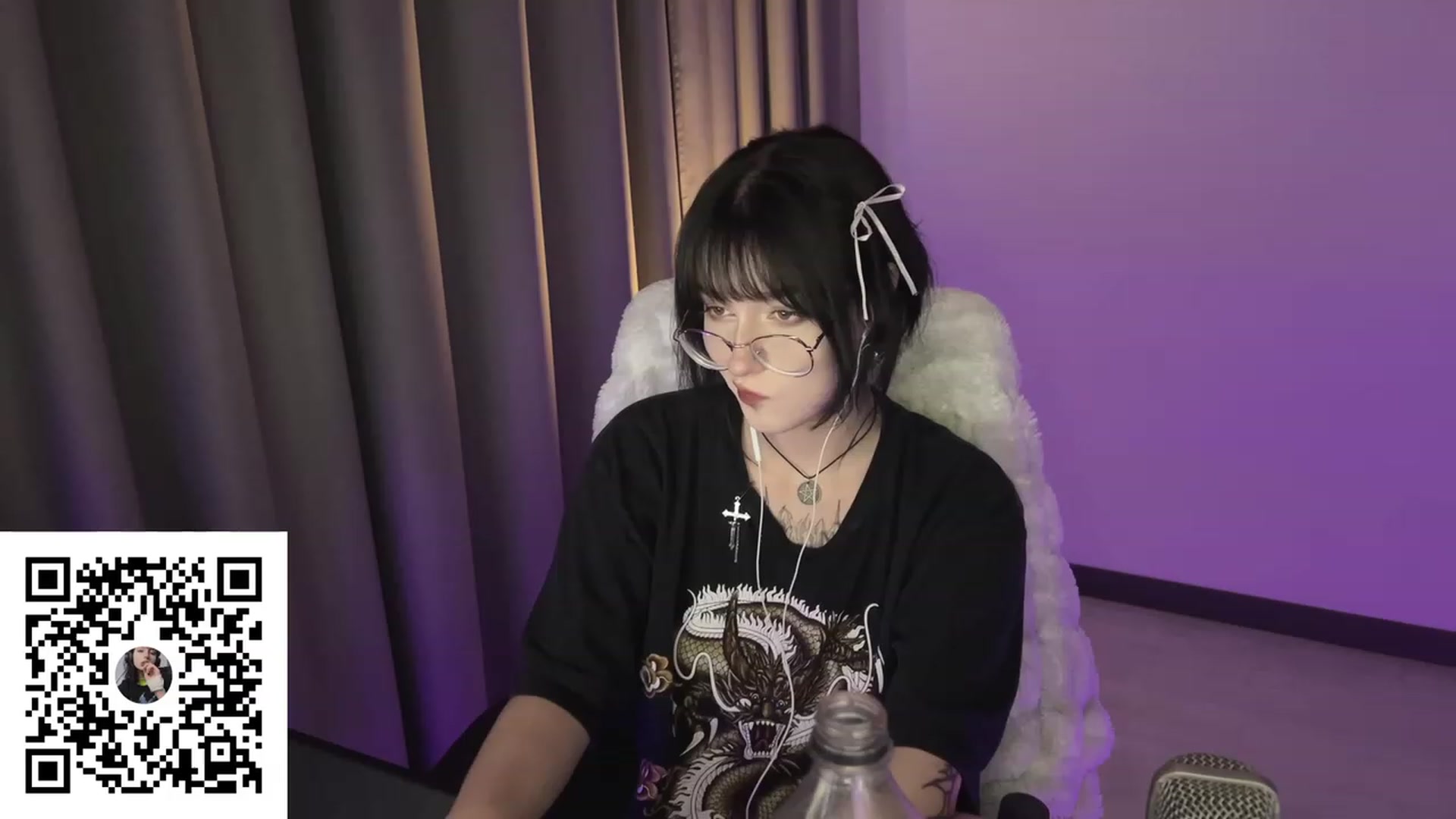 Gallery image thumbnail from Licorice_Alia's myfreecams stream on, 07/28/2023, 02:13 image 2 of 20