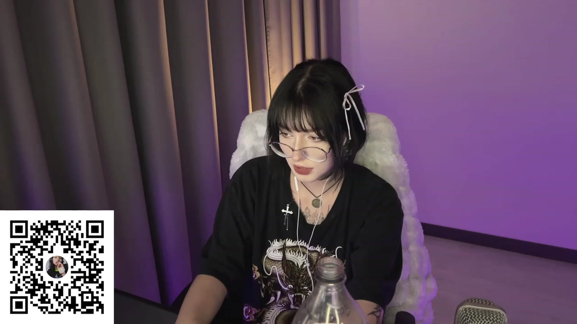 Gallery image thumbnail from Licorice_Alia's myfreecams stream on, 07/28/2023, 02:13 image 7 of 20