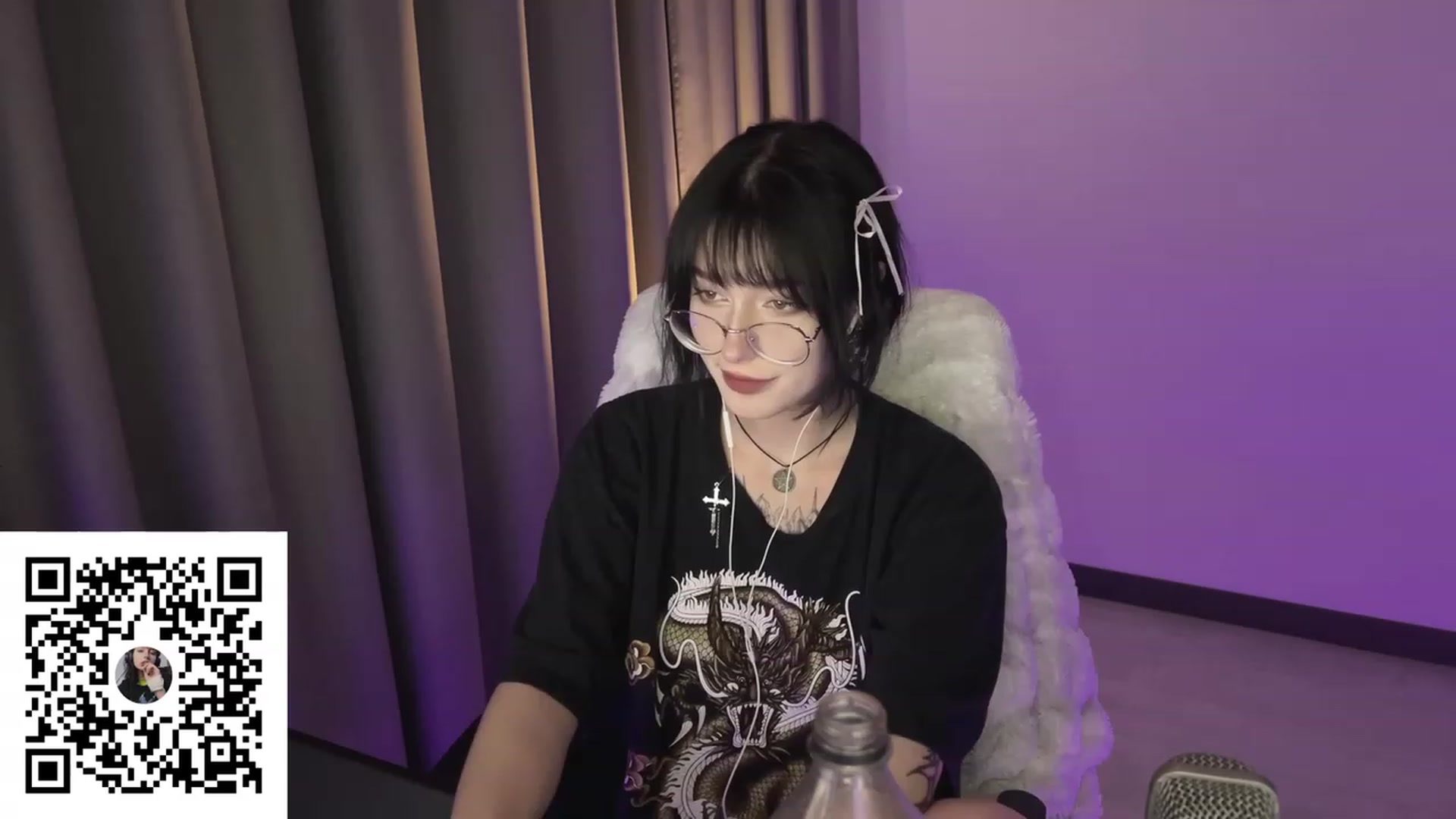 Gallery image thumbnail from Licorice_Alia's myfreecams stream on, 07/28/2023, 02:13 image 1 of 20