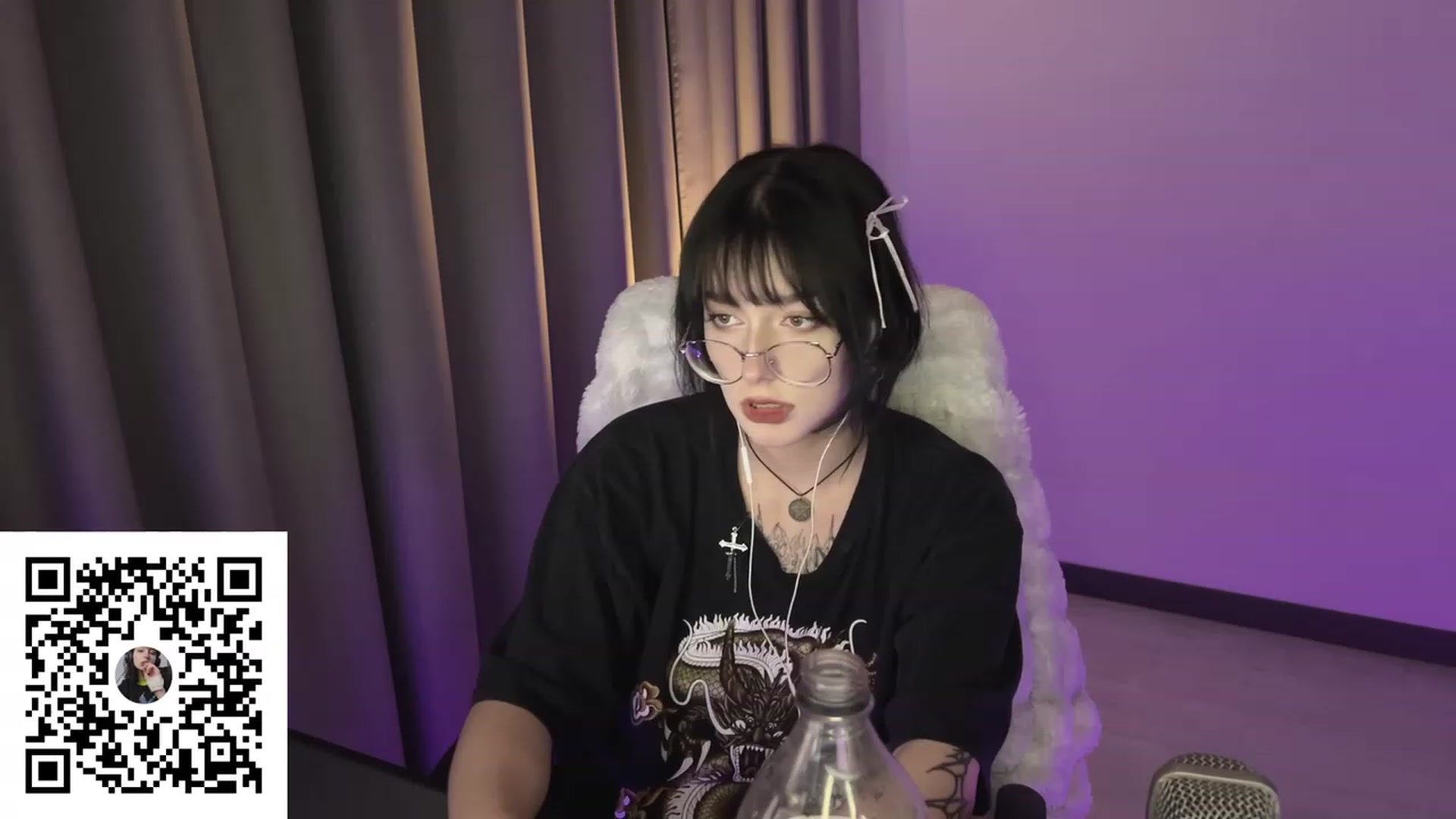 Gallery image thumbnail from Licorice_Alia's myfreecams stream on, 07/28/2023, 02:13 image 8 of 20