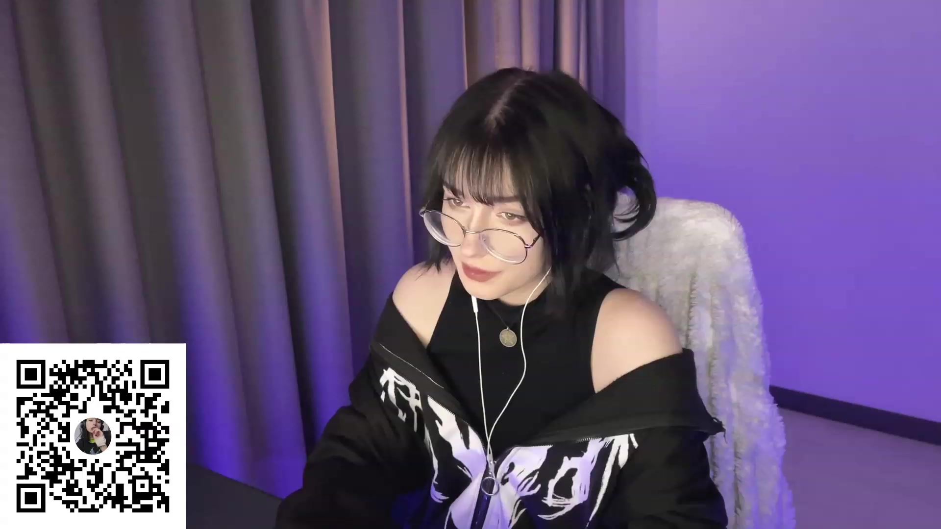 Gallery image thumbnail from Licorice_Alia's myfreecams stream on, 08/09/2023, 24:16 image 5 of 20