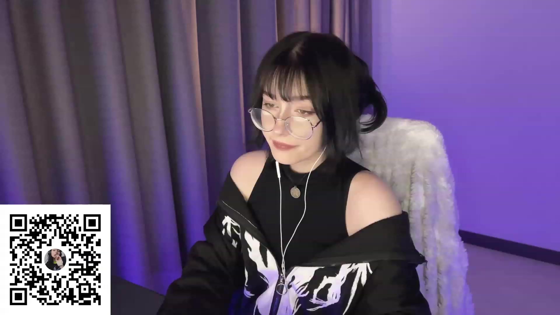 Gallery image thumbnail from Licorice_Alia's myfreecams stream on, 08/09/2023, 24:16 image 1 of 20