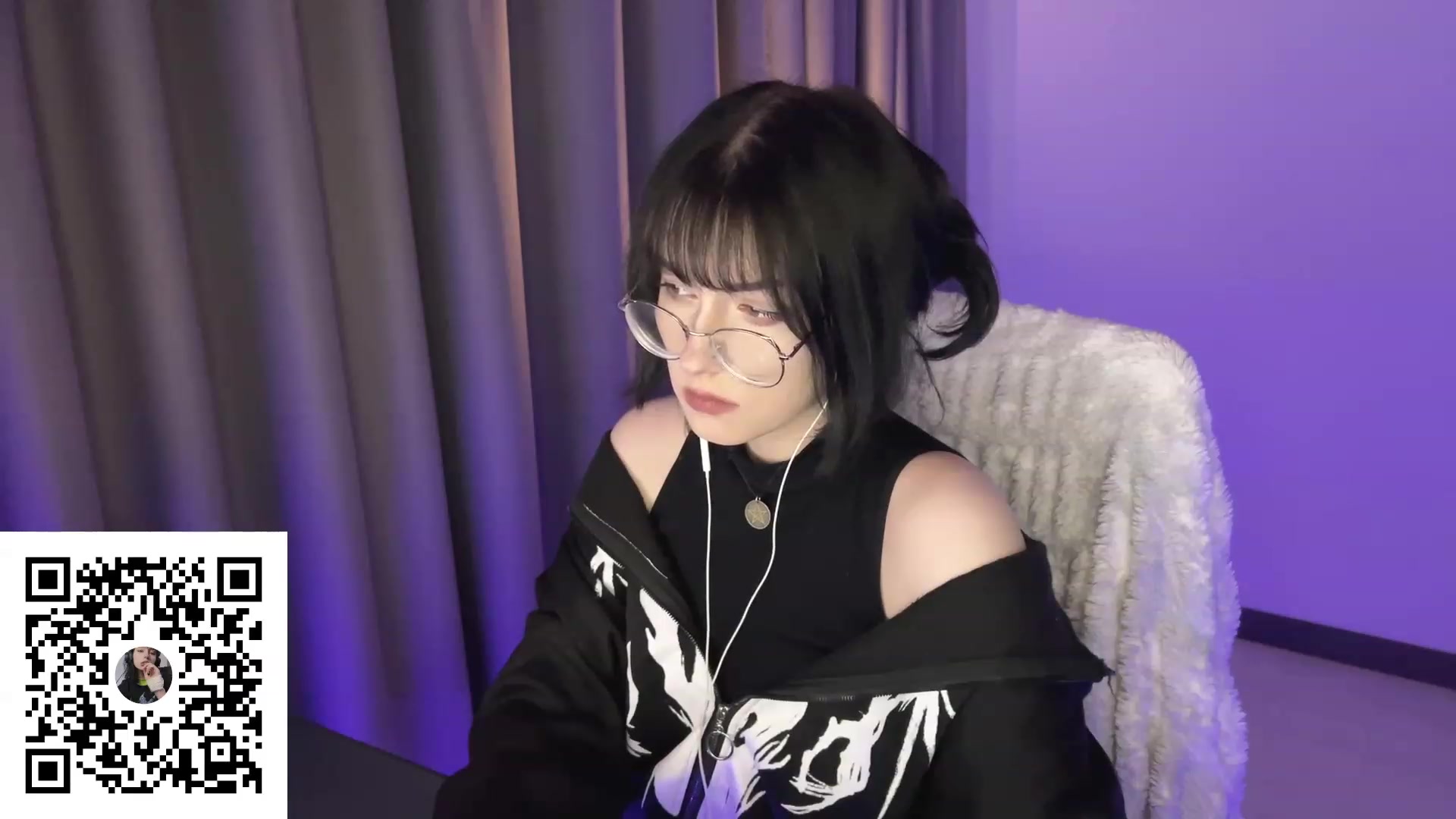 Gallery image thumbnail from Licorice_Alia's myfreecams stream on, 08/09/2023, 24:41 image 20 of 20