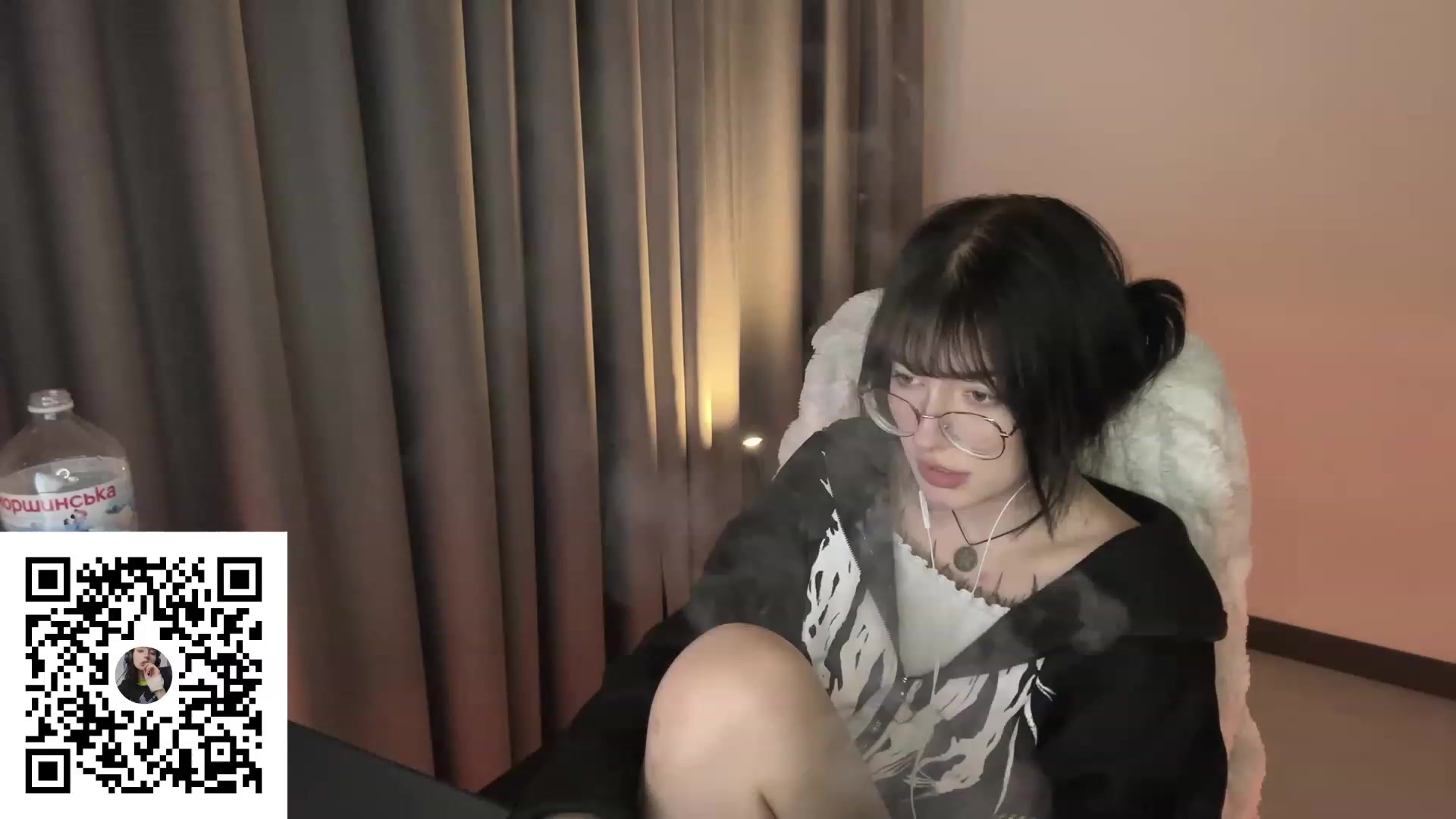 Gallery image thumbnail from Licorice_Alia's myfreecams stream on, 08/14/2023, 02:32 image 4 of 20