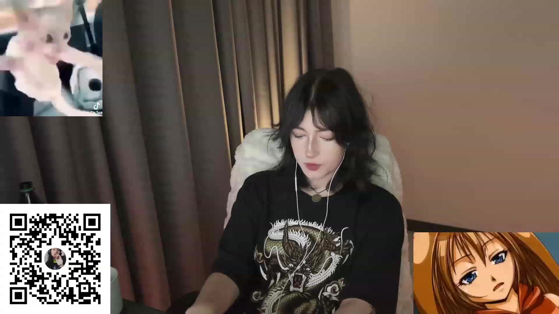 Gallery image thumbnail from Licorice_Alia's myfreecams stream on, 08/21/2023, 24:40 image 6 of 20