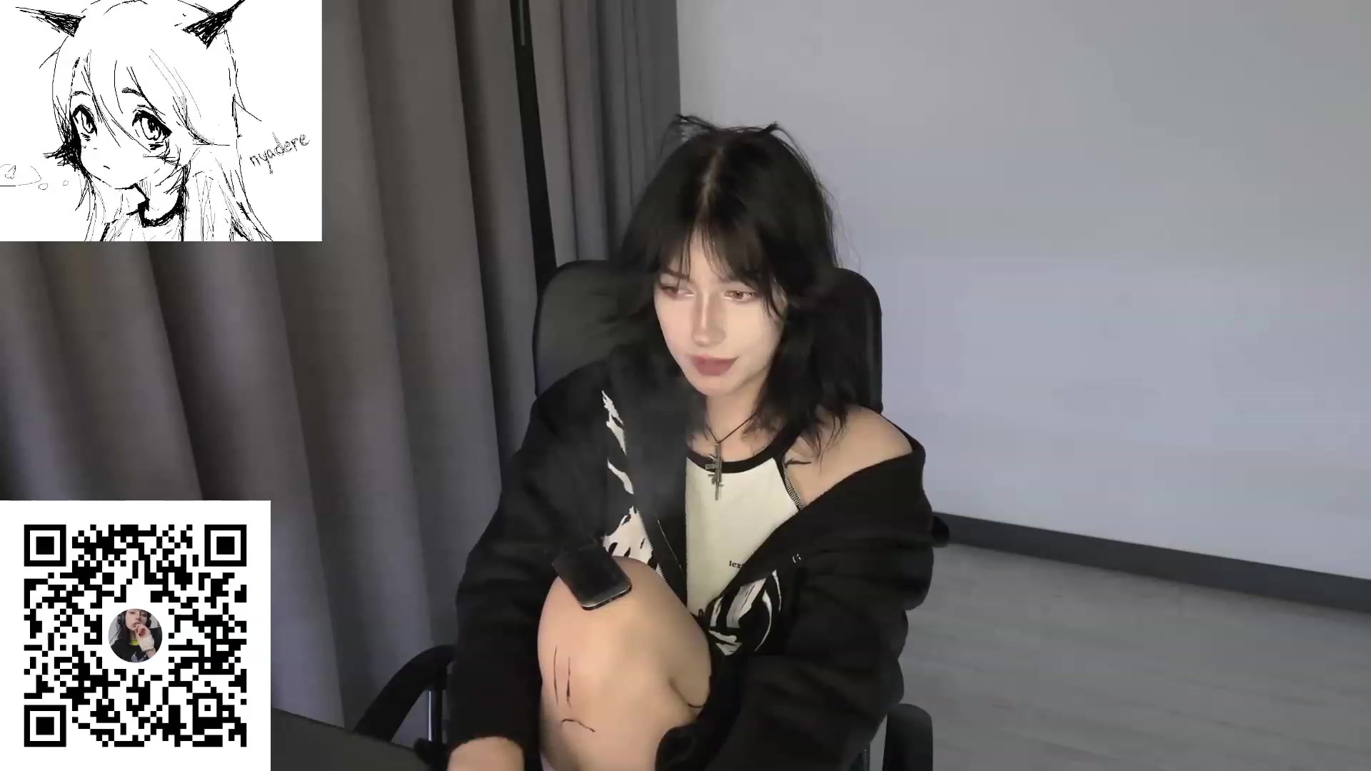 Gallery image thumbnail from Licorice_Alia's myfreecams stream on, 09/01/2023, 01:29 image 2 of 20