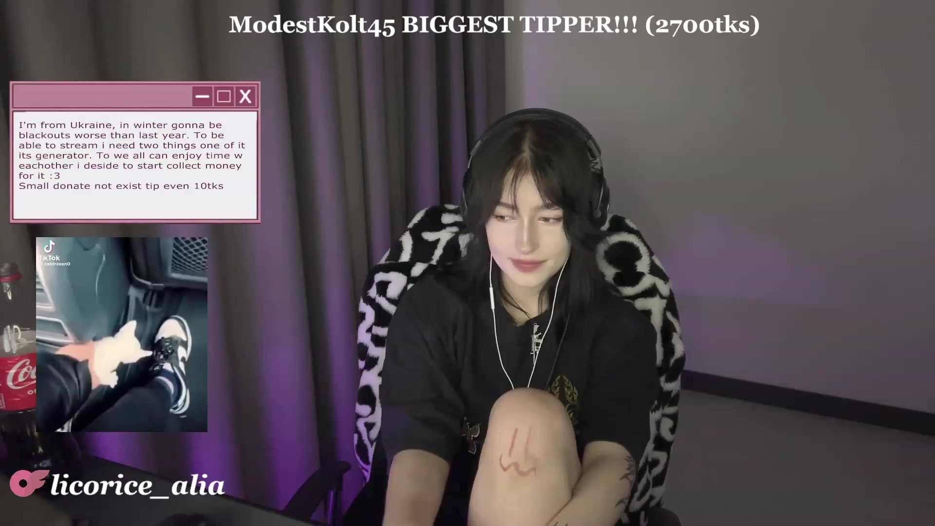 Gallery image thumbnail from Licorice_Alia's myfreecams stream on, 10/10/2023, 01:23 image 6 of 20