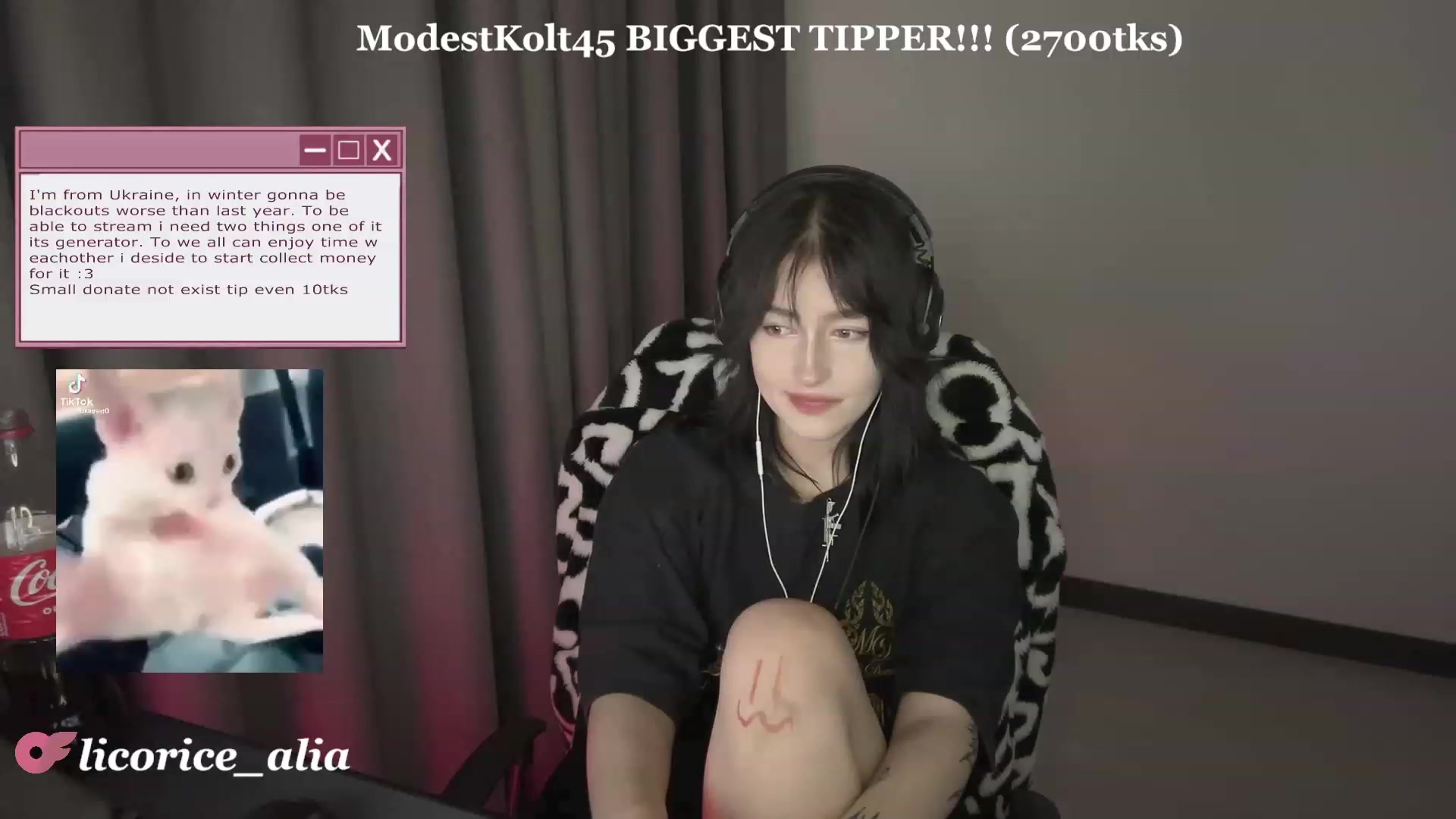Gallery image thumbnail from Licorice_Alia's myfreecams stream on, 10/10/2023, 01:23 image 5 of 20