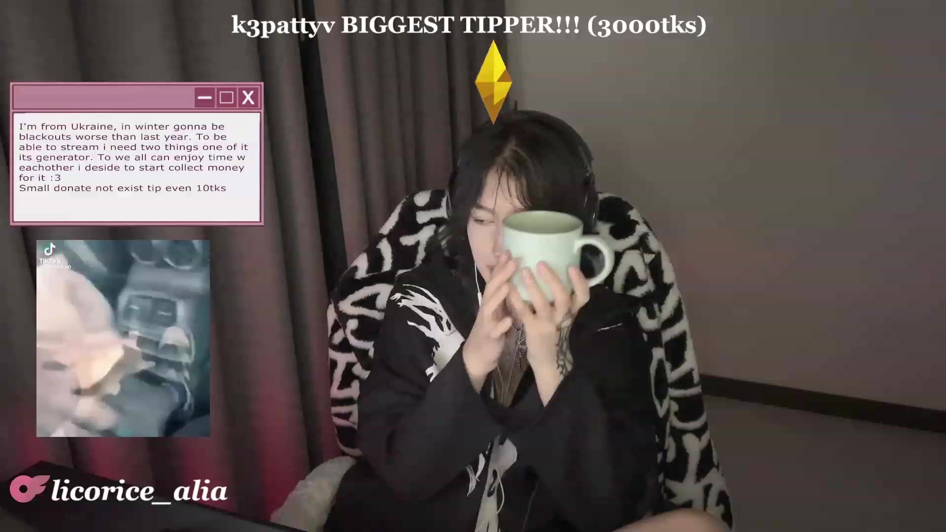 Gallery image thumbnail from Licorice_Alia's myfreecams stream on, 10/16/2023, 02:01 image 8 of 20