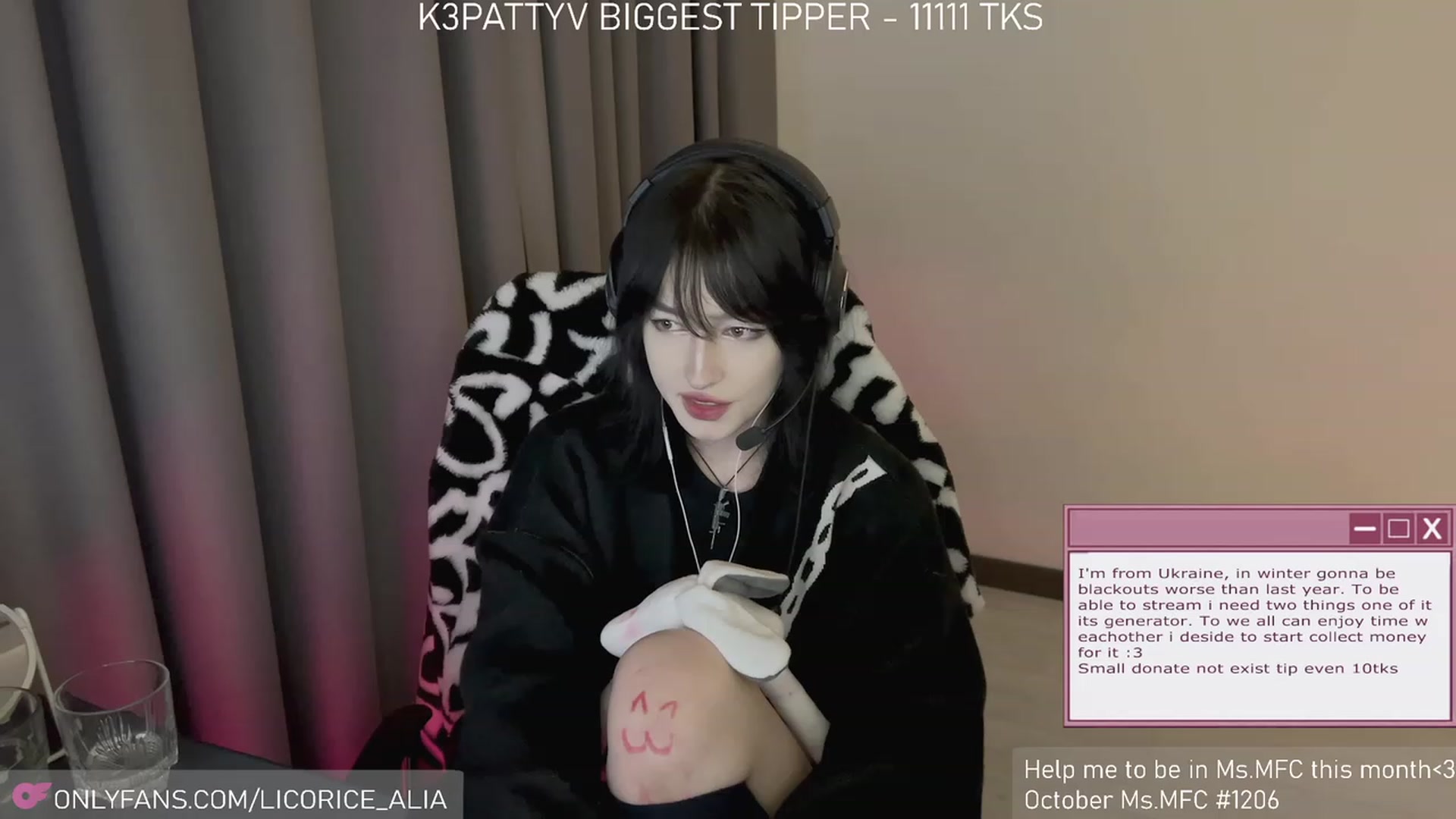 Gallery image thumbnail from Licorice_Alia's myfreecams stream on, 11/06/2023, 03:00 image 14 of 20
