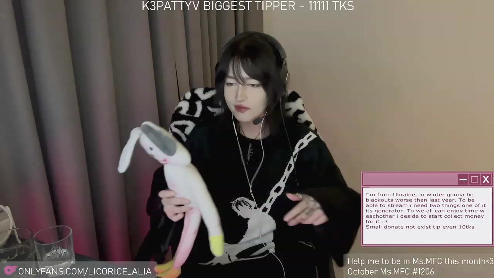 Gallery image thumbnail from Licorice_Alia's myfreecams stream on, 11/06/2023, 03:00 image 6 of 20