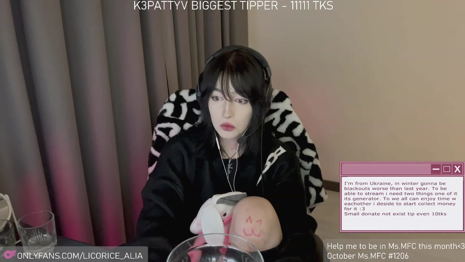 Gallery image thumbnail from Licorice_Alia's myfreecams stream on, 11/06/2023, 03:17 image 4 of 20