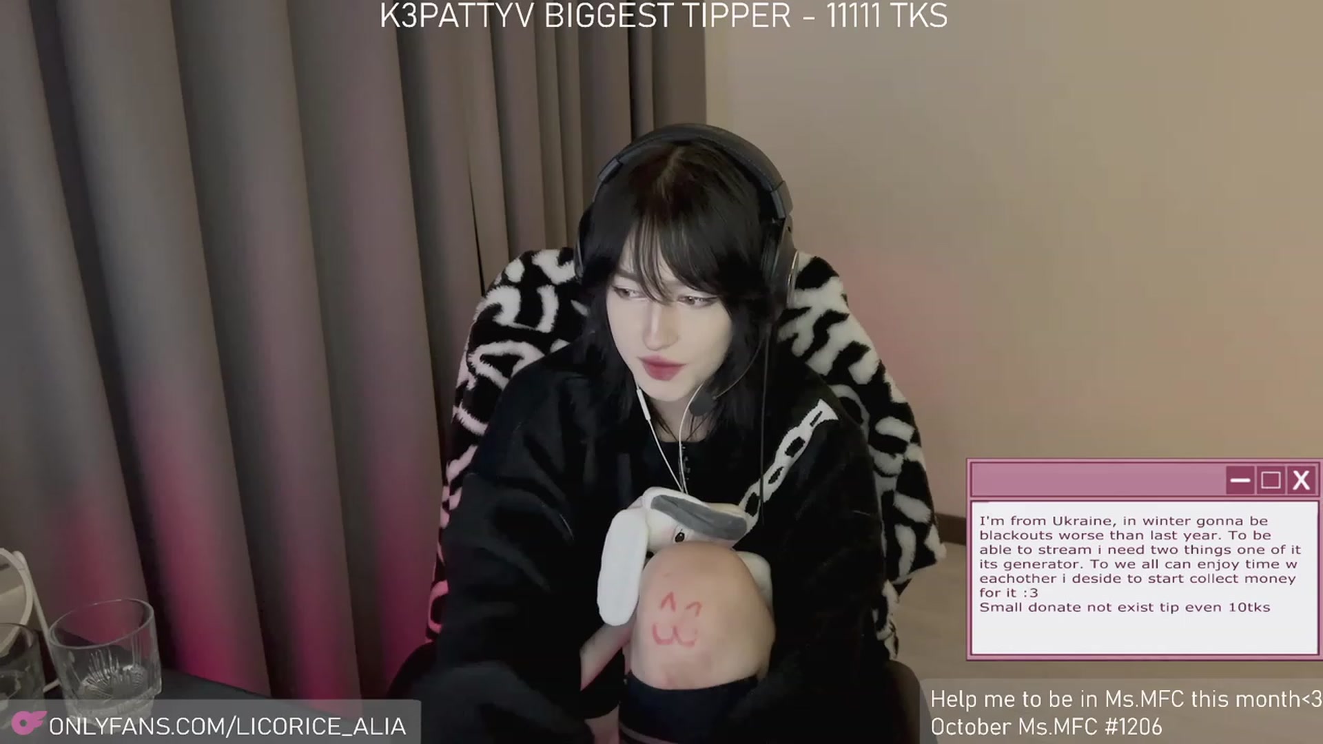 Gallery image thumbnail from Licorice_Alia's myfreecams stream on, 11/06/2023, 03:17 image 11 of 20