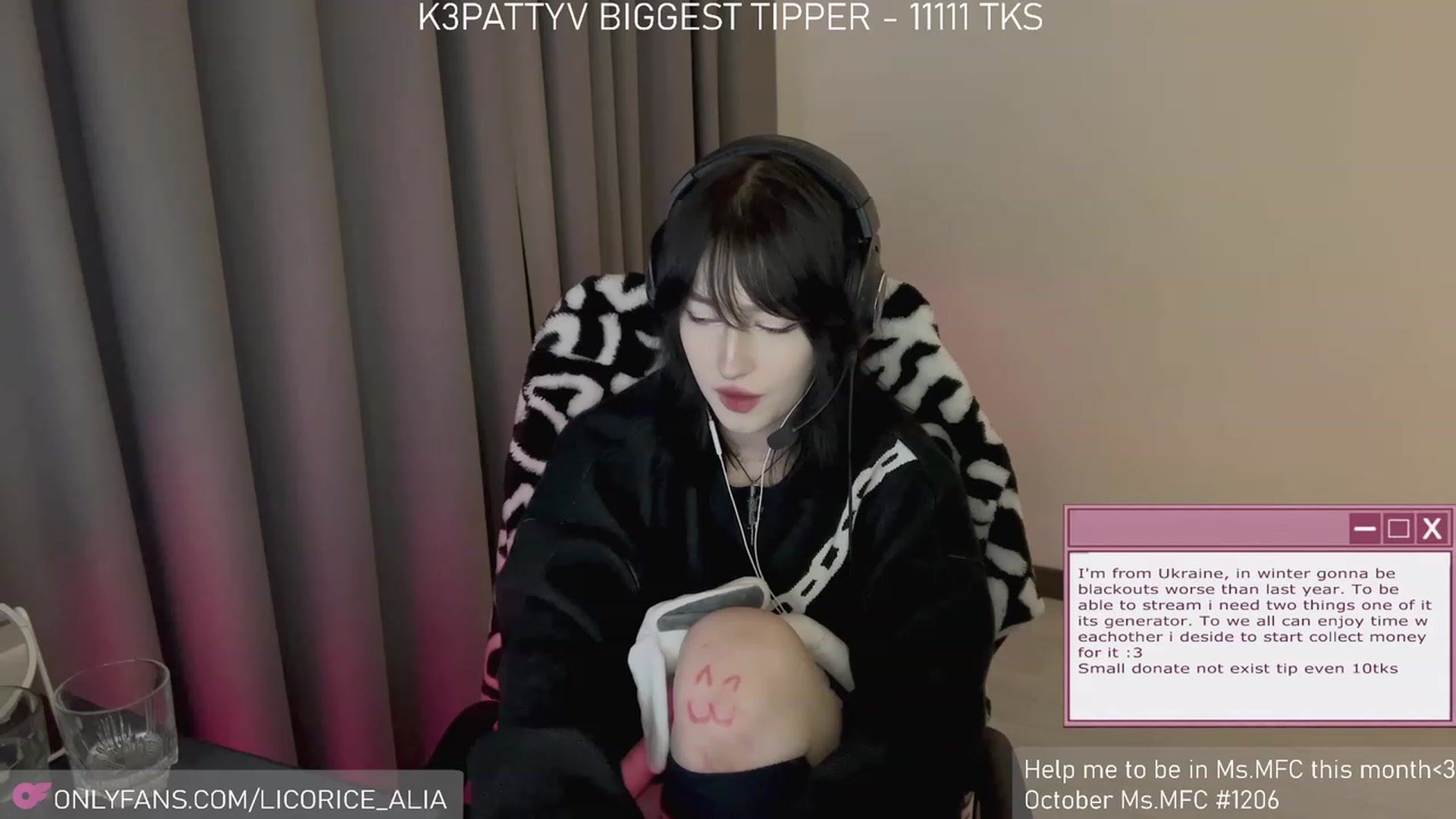 Gallery image thumbnail from Licorice_Alia's myfreecams stream on, 11/06/2023, 03:17 image 14 of 20