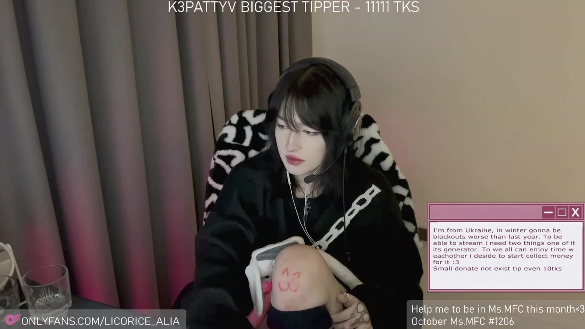 Gallery image thumbnail from Licorice_Alia's myfreecams stream on, 11/06/2023, 03:17 image 15 of 20