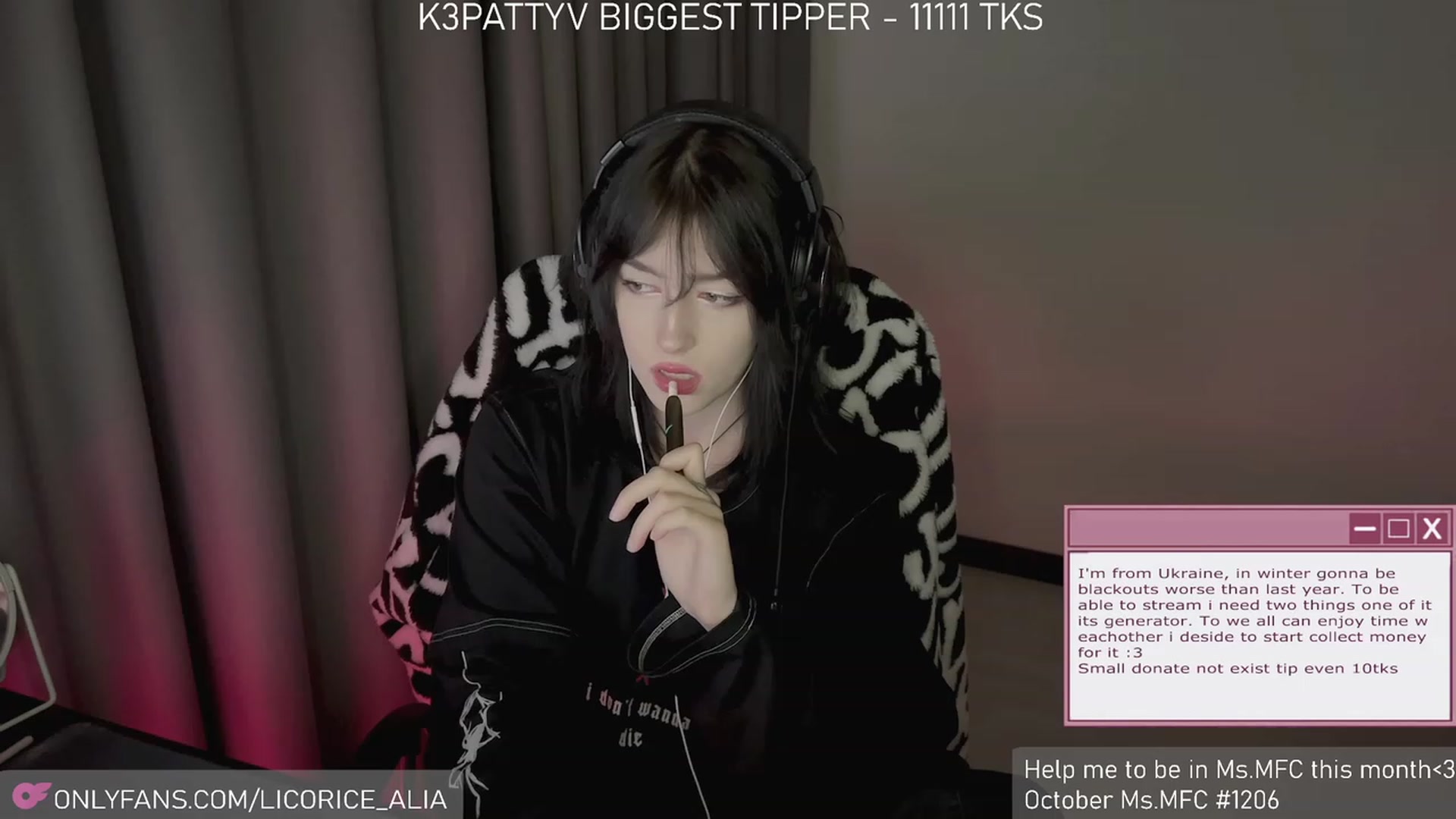 Gallery image thumbnail from Licorice_Alia's myfreecams stream on, 11/25/2023, 01:32 image 16 of 20