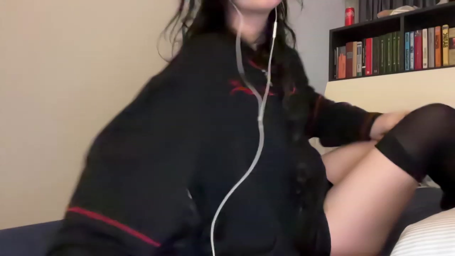 Gallery image thumbnail from Licorice_Alia's myfreecams stream on, 12/23/2023, 04:36 image 4 of 20
