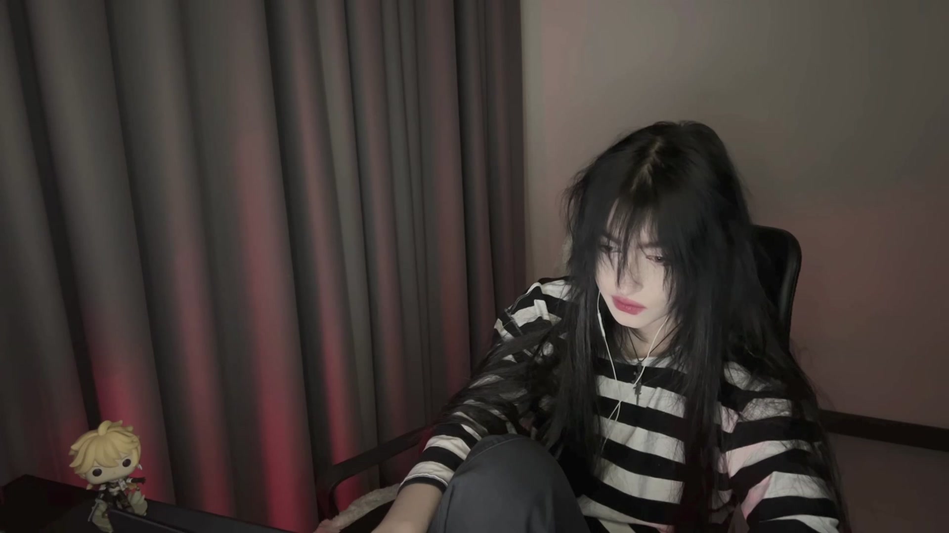 Gallery image thumbnail from Licorice_Alia's myfreecams stream on, 12/25/2023, 01:05 image 7 of 20