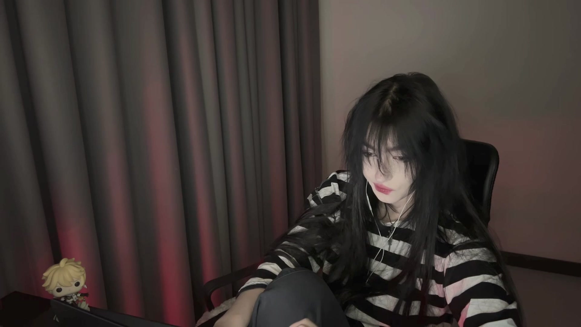 Gallery image thumbnail from Licorice_Alia's myfreecams stream on, 12/25/2023, 01:05 image 11 of 20