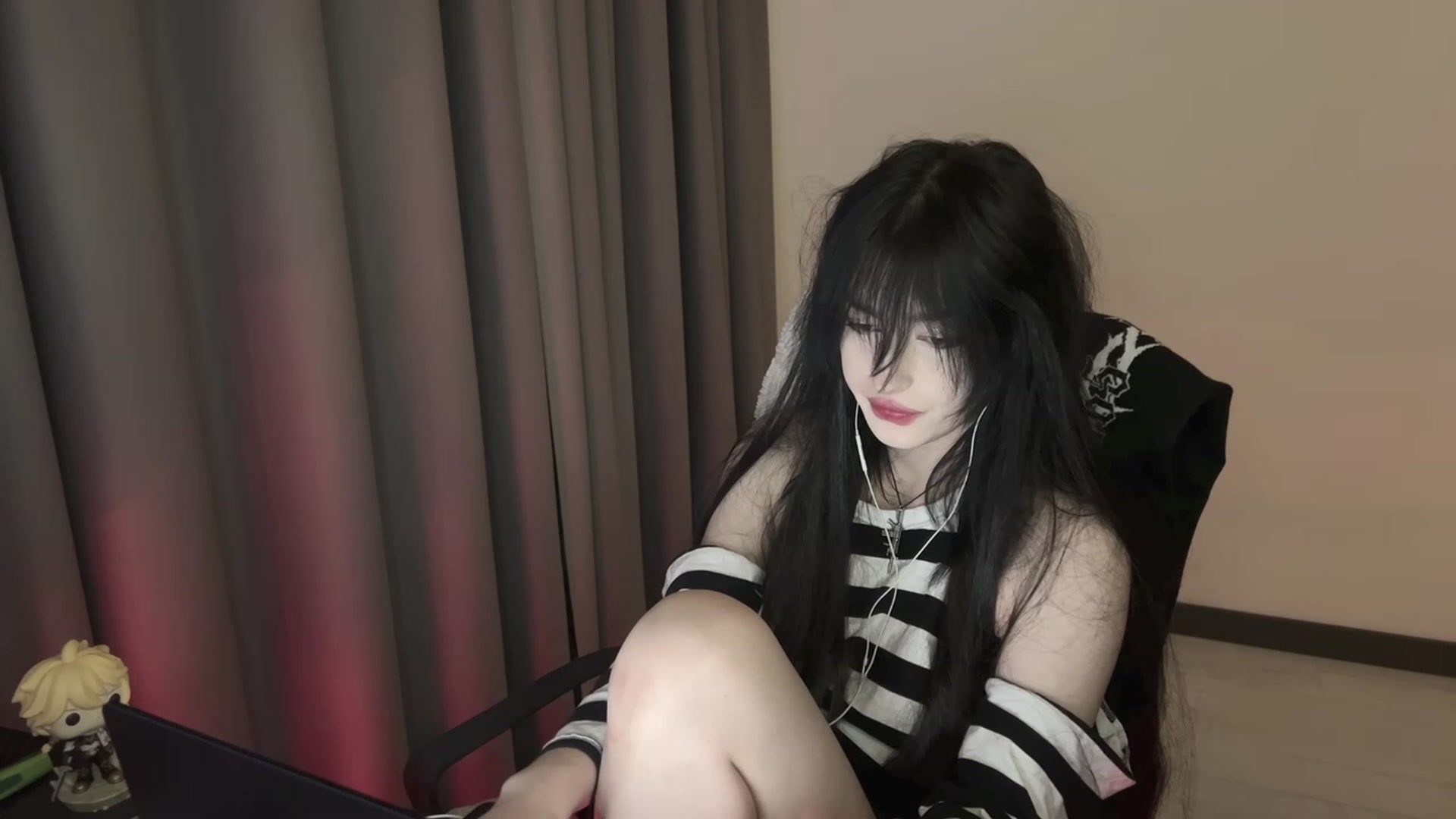 Gallery image thumbnail from Licorice_Alia's myfreecams stream on, 12/25/2023, 23:53 image 11 of 20