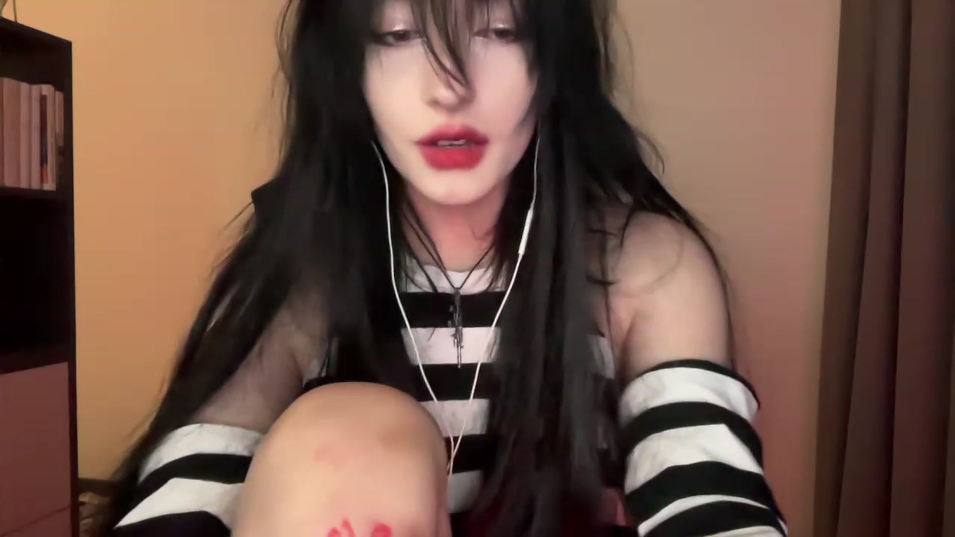 Gallery image thumbnail from Licorice_Alia's myfreecams stream on, 12/26/2023, 01:28 image 17 of 20