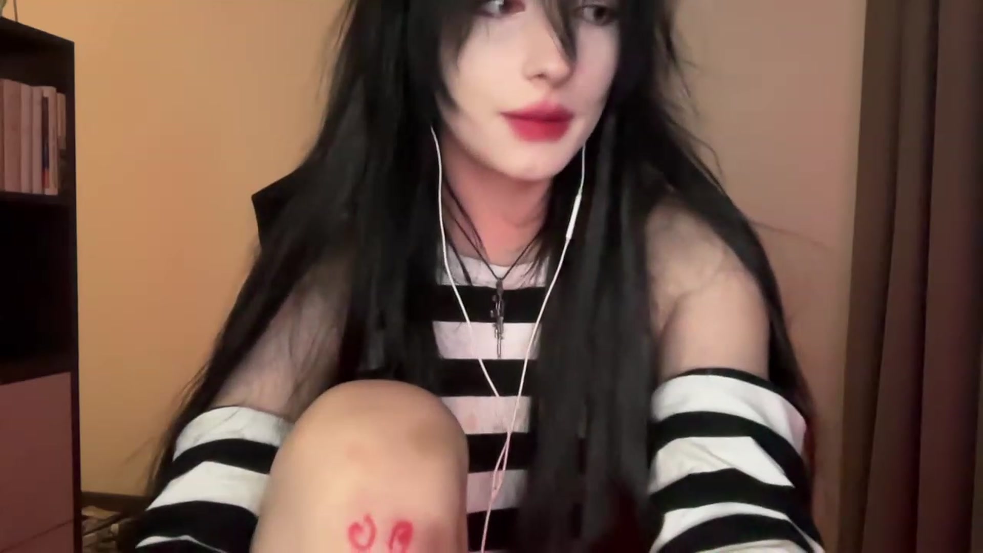 Gallery image thumbnail from Licorice_Alia's myfreecams stream on, 12/26/2023, 01:28 image 16 of 20
