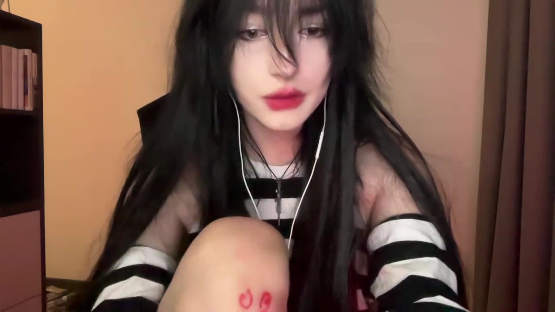 Gallery image thumbnail from Licorice_Alia's myfreecams stream on, 12/26/2023, 01:28 image 13 of 20