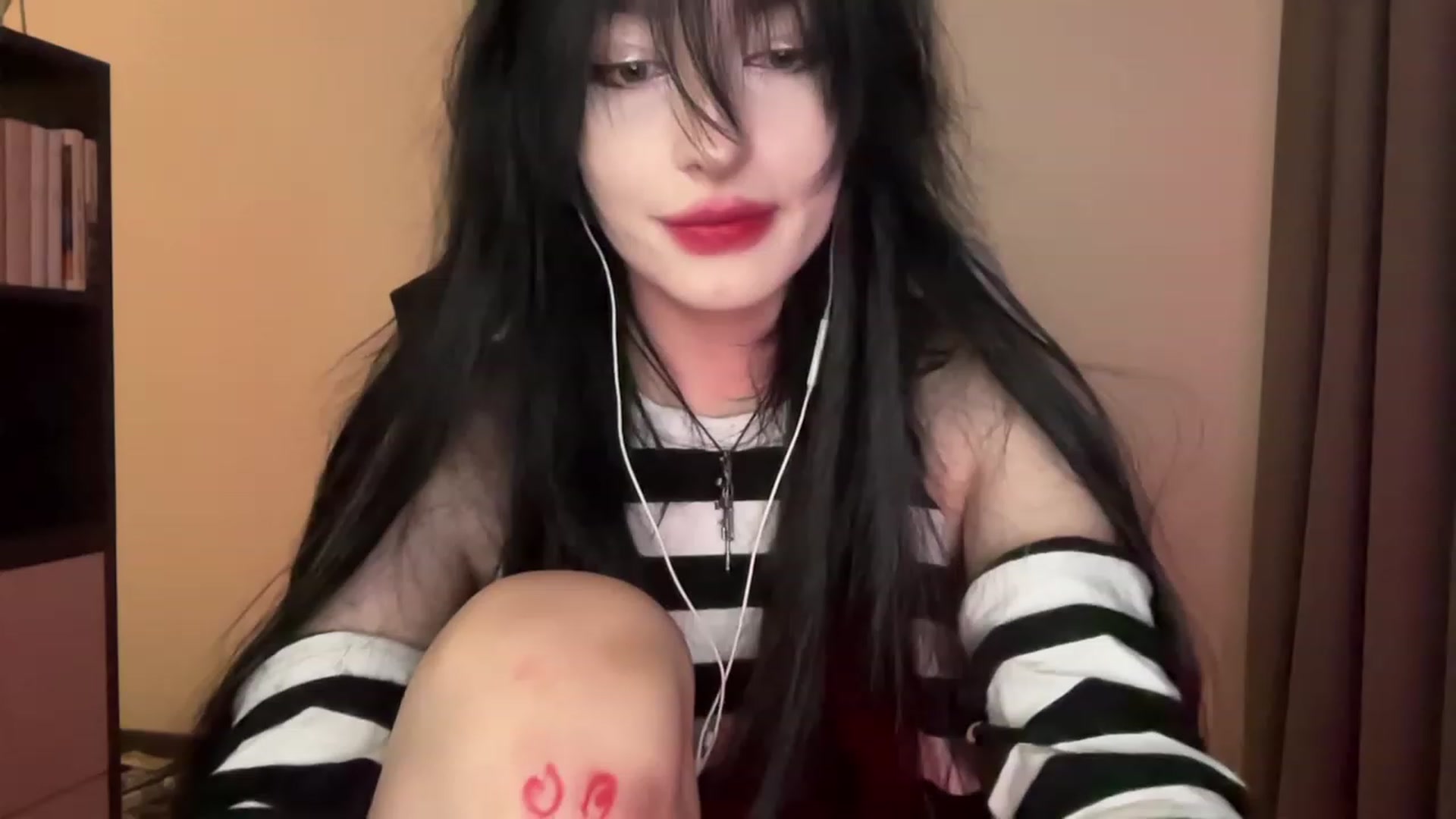 Gallery image thumbnail from Licorice_Alia's myfreecams stream on, 12/26/2023, 01:28 image 14 of 20