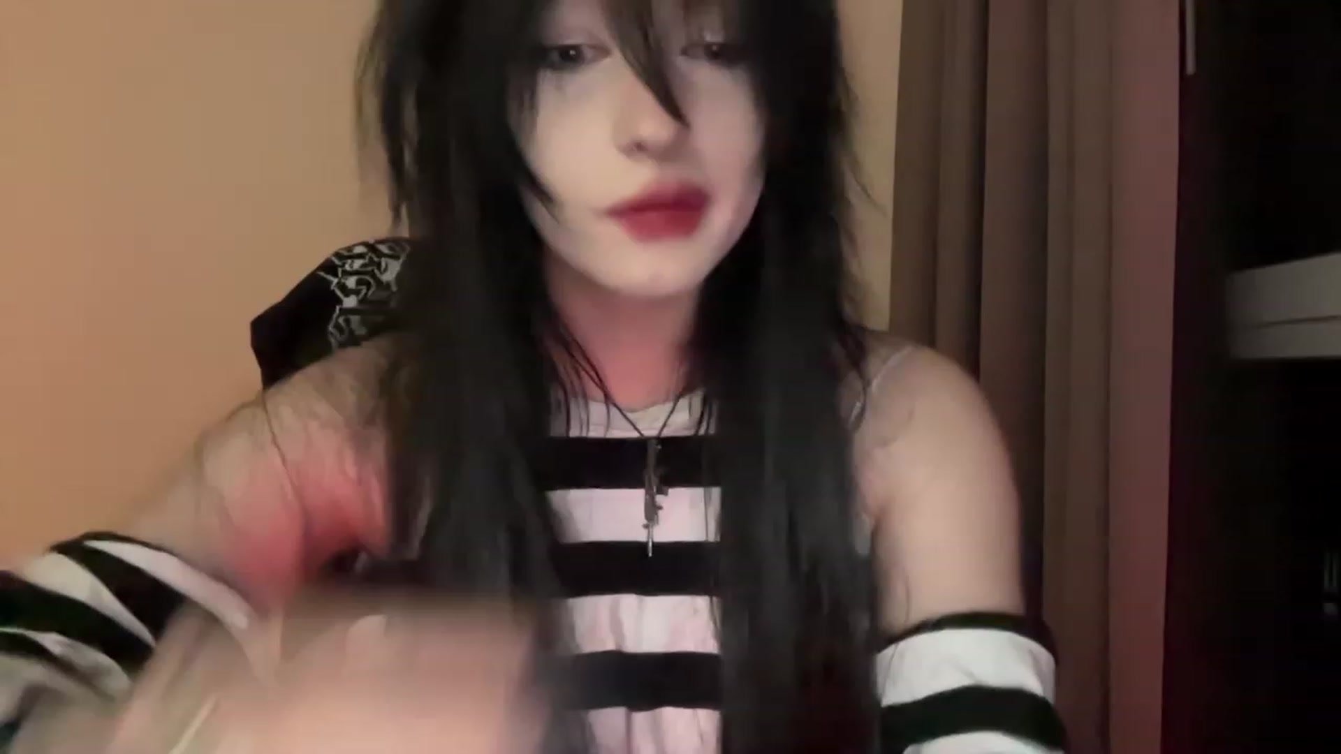 Gallery image thumbnail from Licorice_Alia's myfreecams stream on, 12/26/2023, 02:31 image 17 of 20